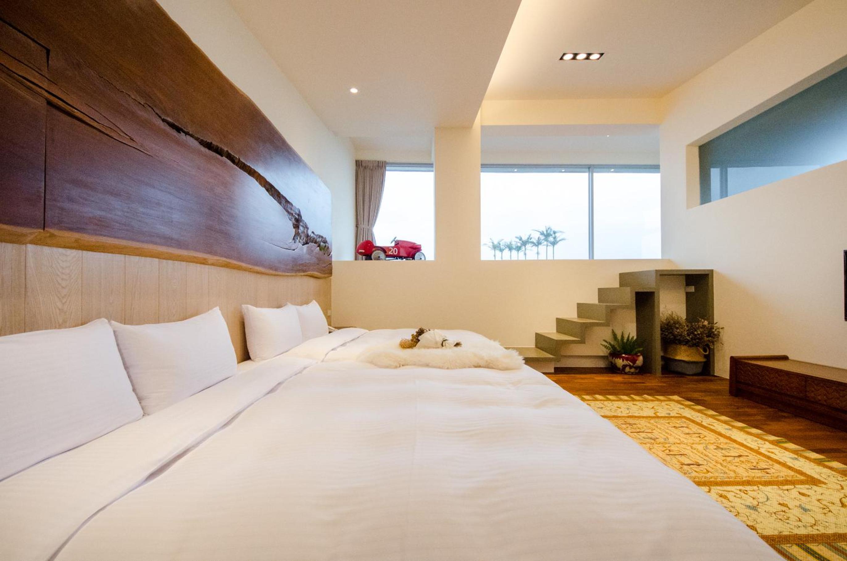 Premium Quadruple Room - Photo 12