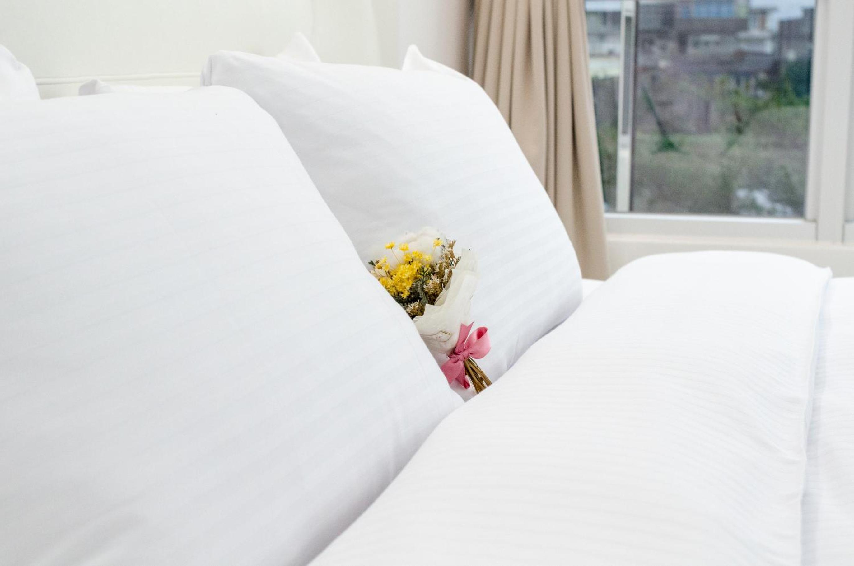 Deluxe Double Room with Balcony - Photo 20