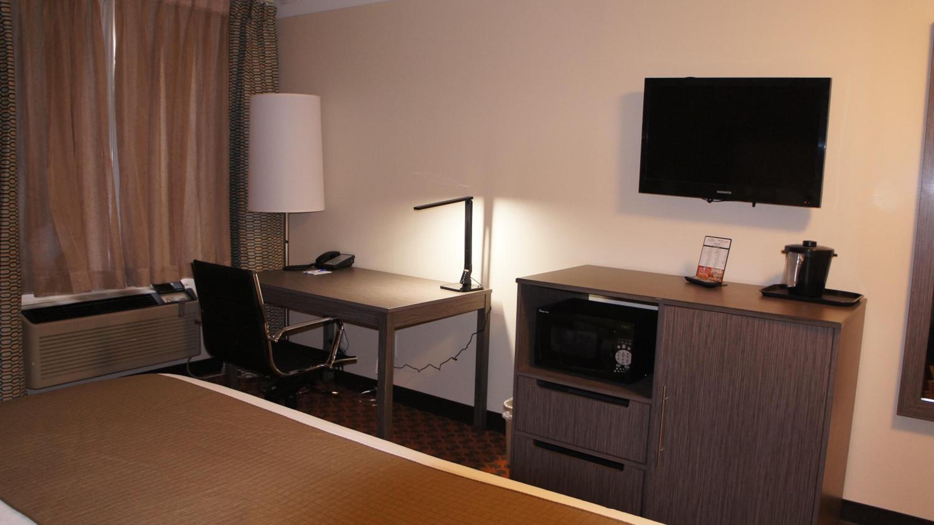 King Room - Mobility Access/Non-Smoking - Photo 1
