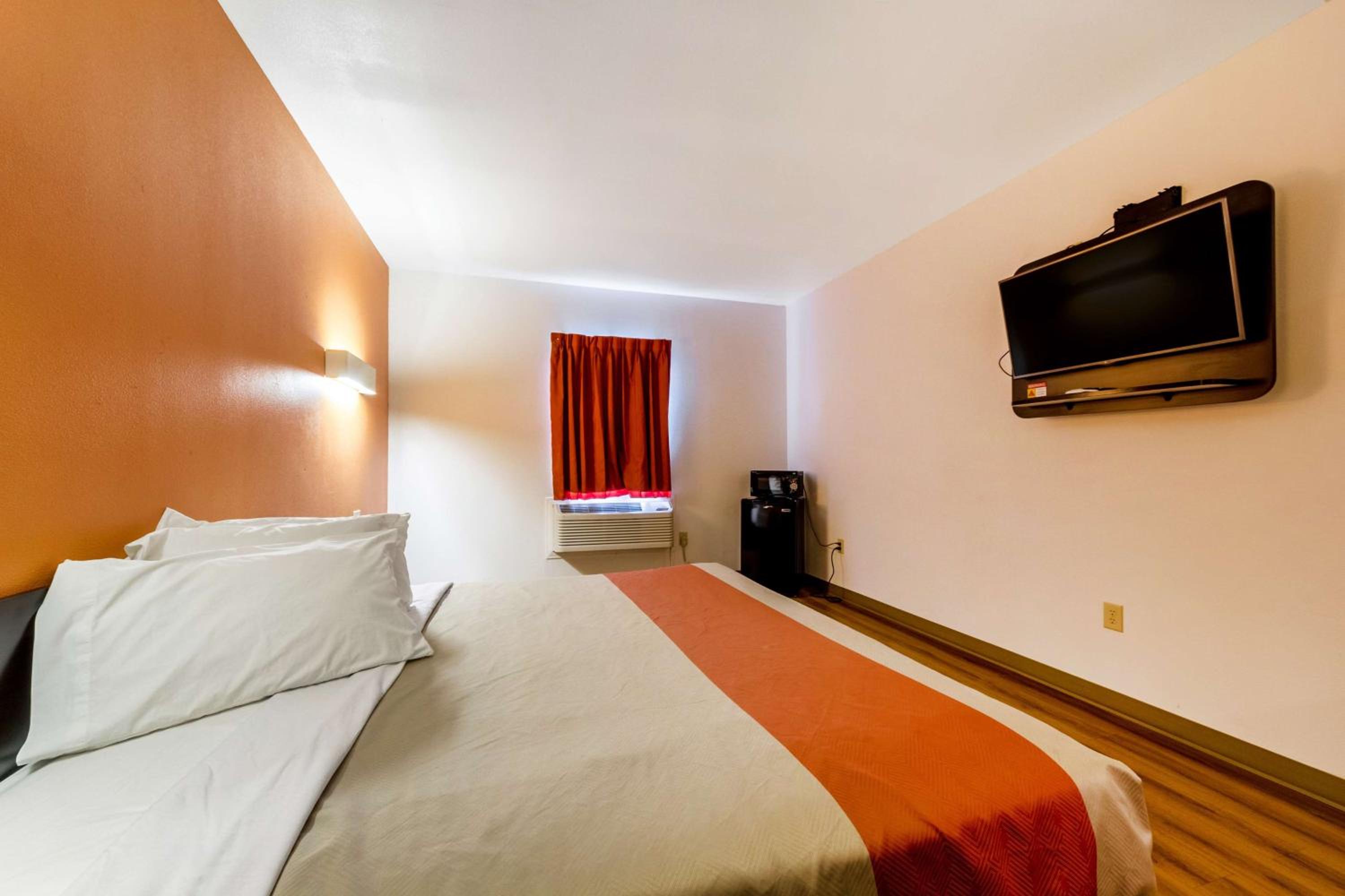 Queen Room with Two Queen Beds - Disability Access - Non-Smoking photo 1