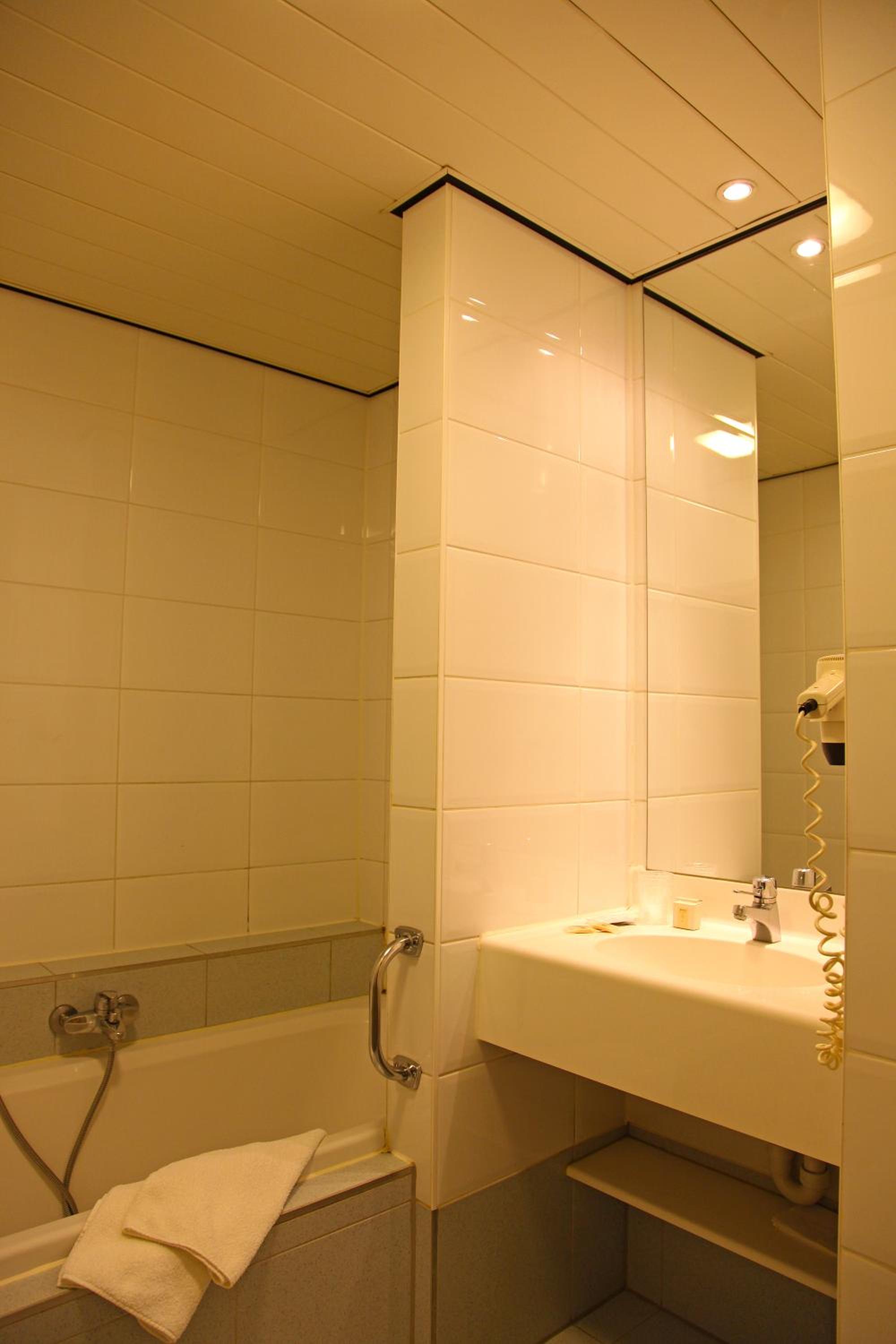 Triple Room - Photo 5