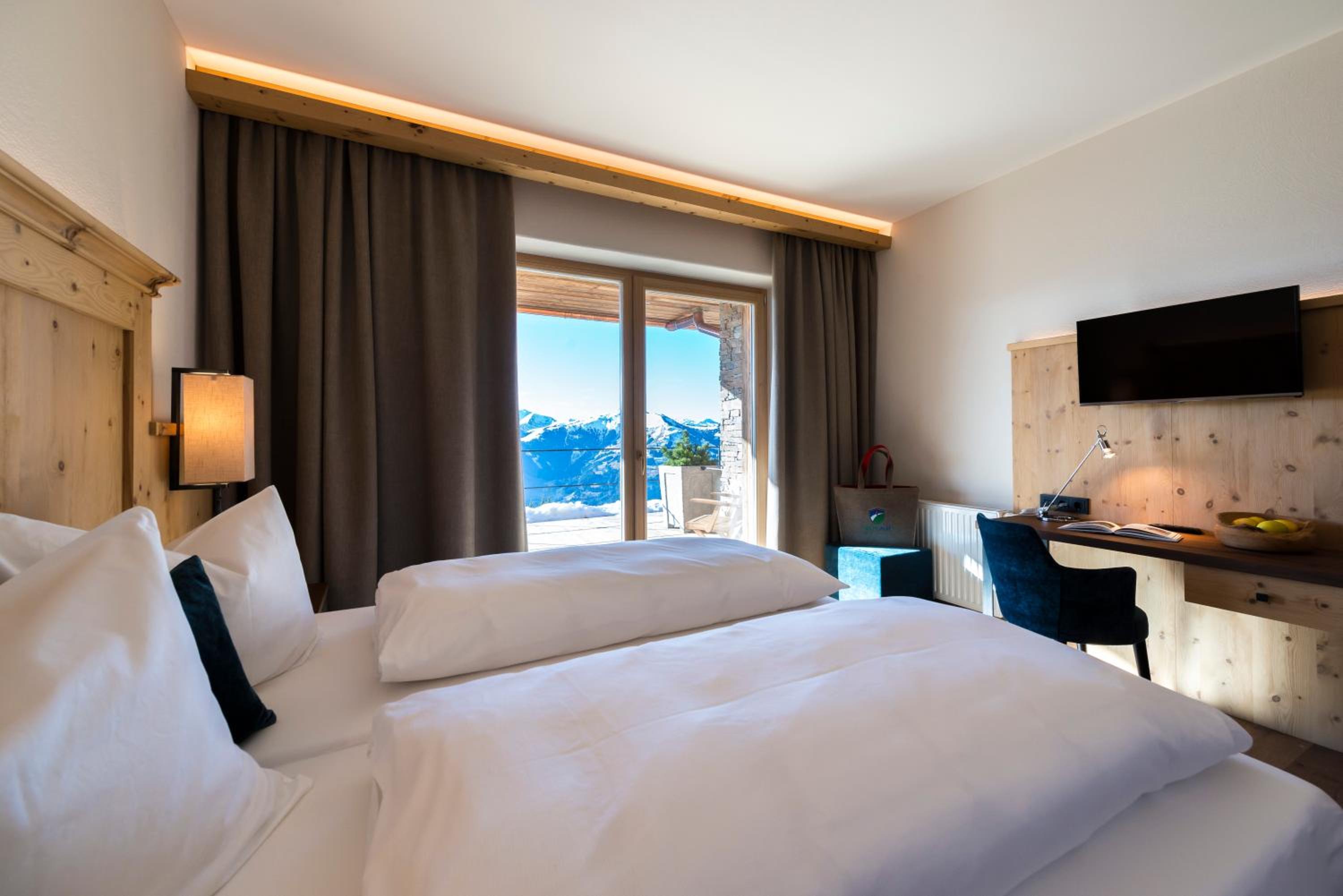 Double Room with Mountain View
