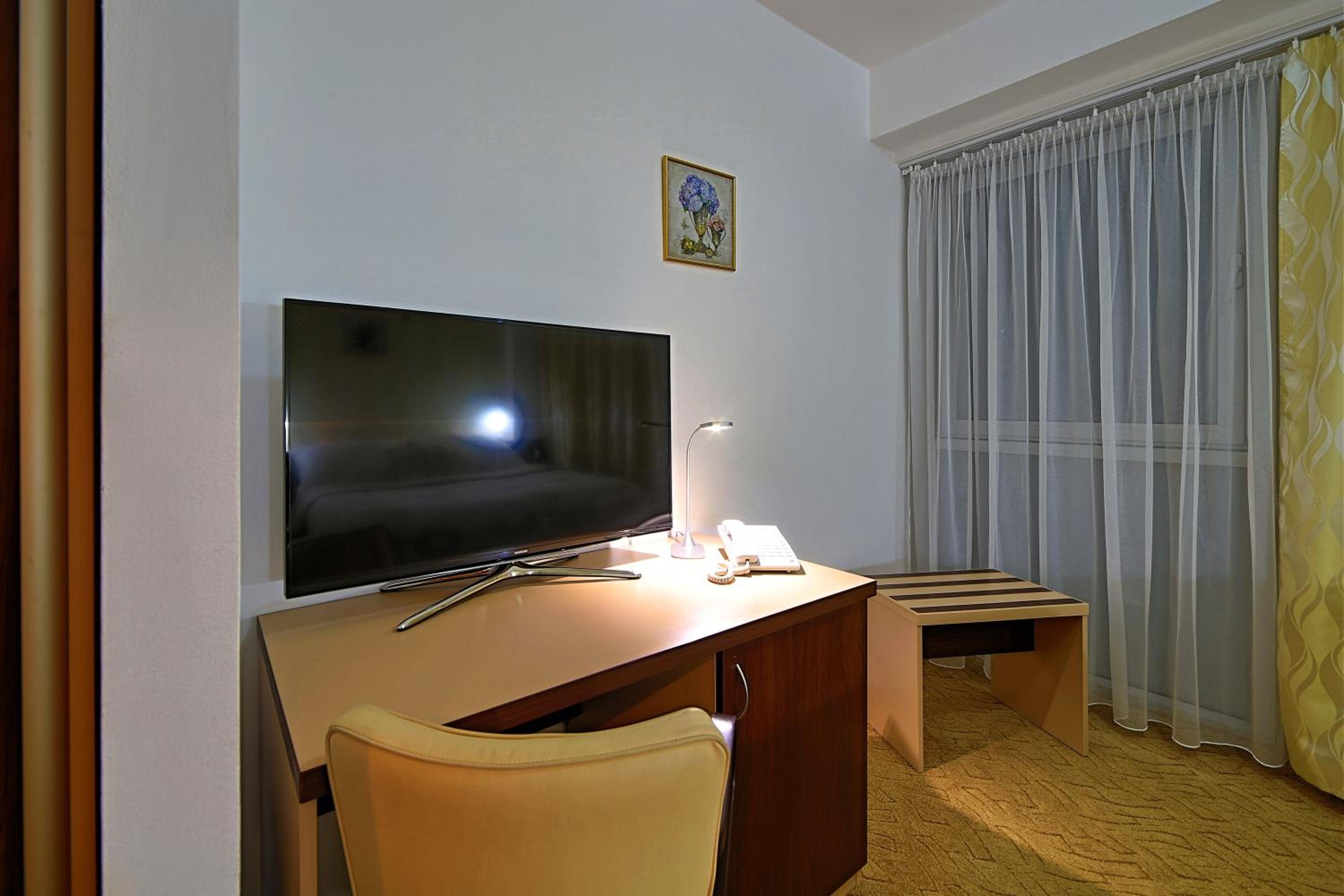 Double or Twin Room photo 3