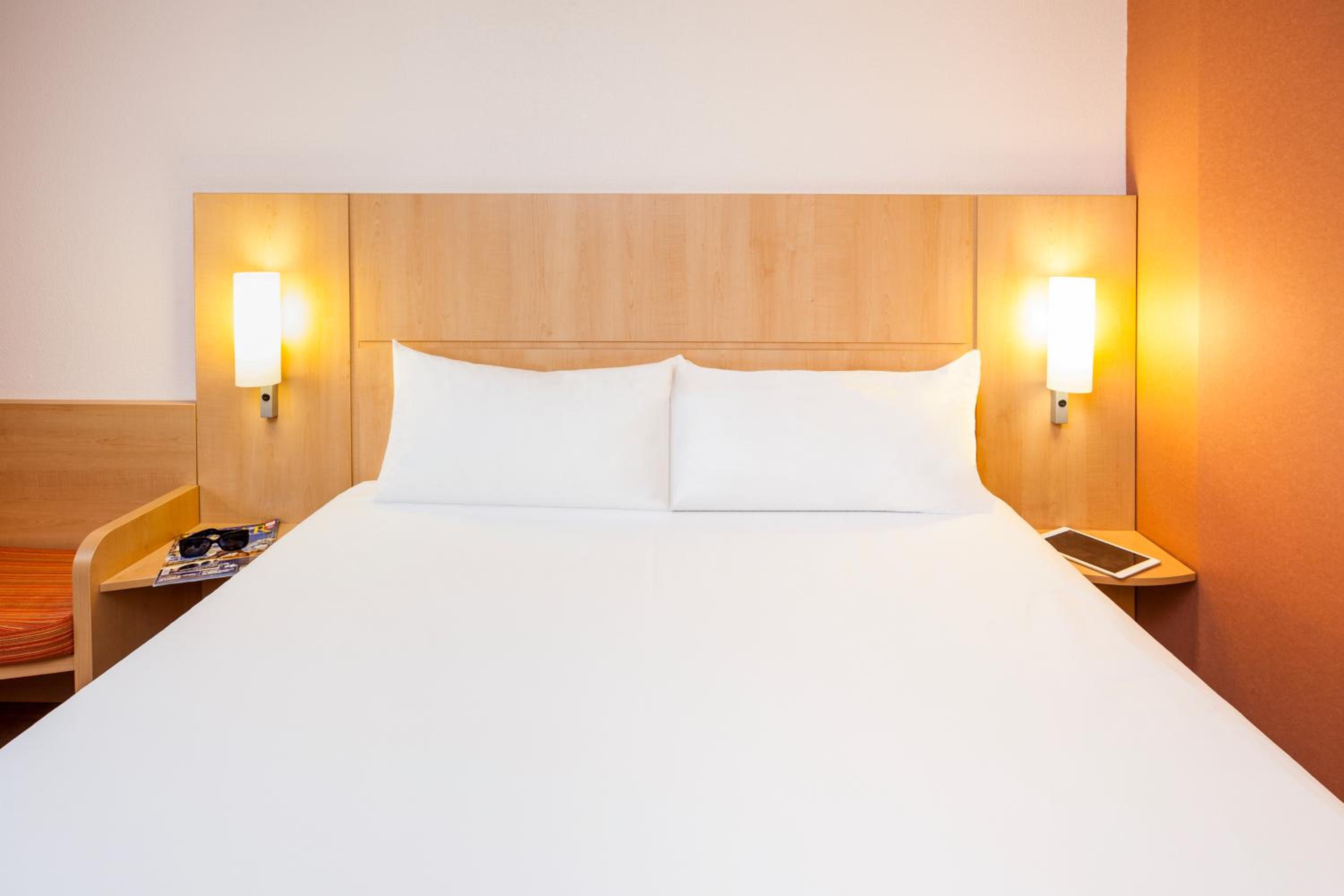 Double Room with Extra Bed - Photo 2