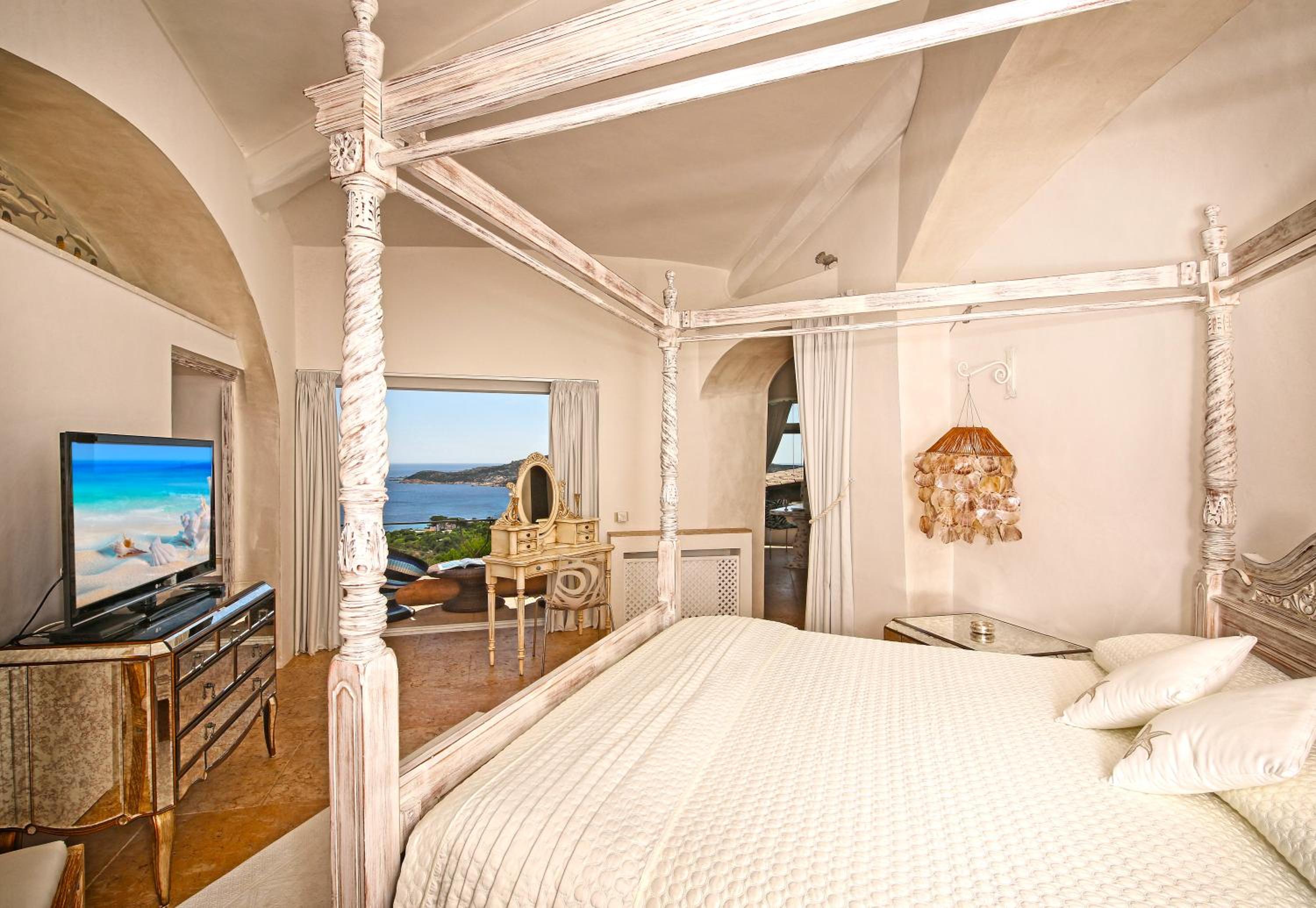 Deluxe Suite With Sea View
