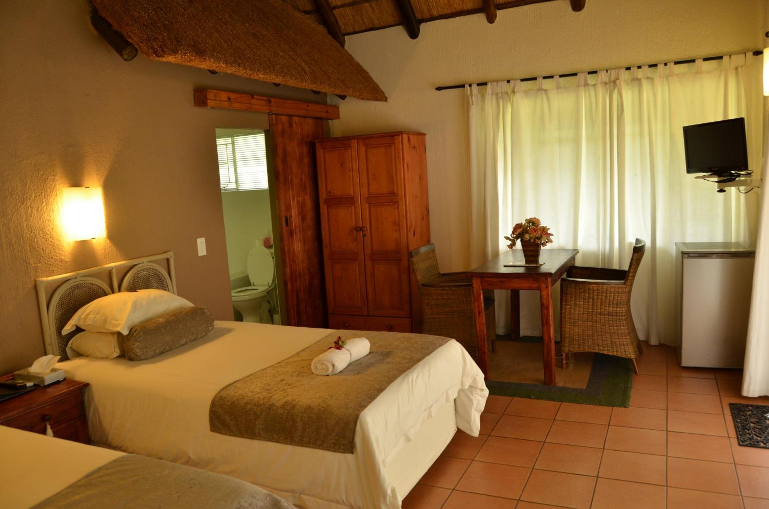 Deluxe Twin Room photo 1
