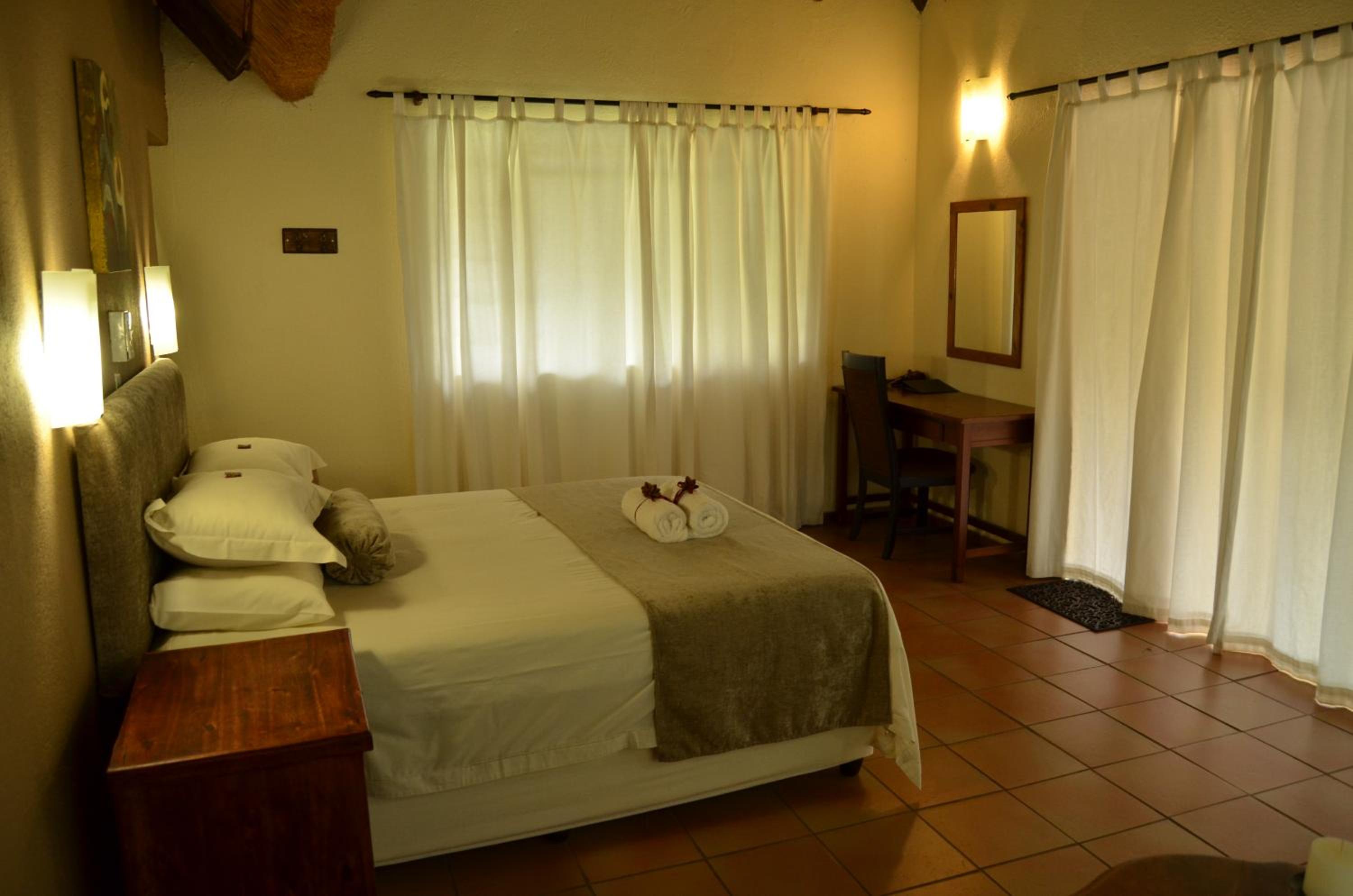 Deluxe Twin Room photo 3