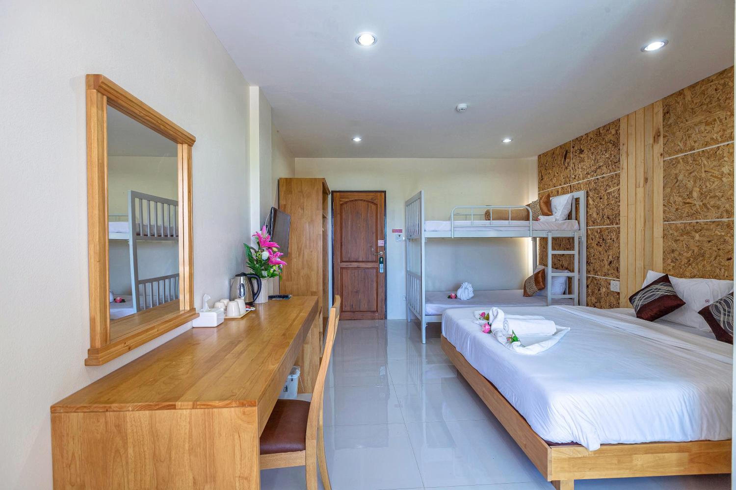 Standard Double or Twin Room with Balcony photo 3