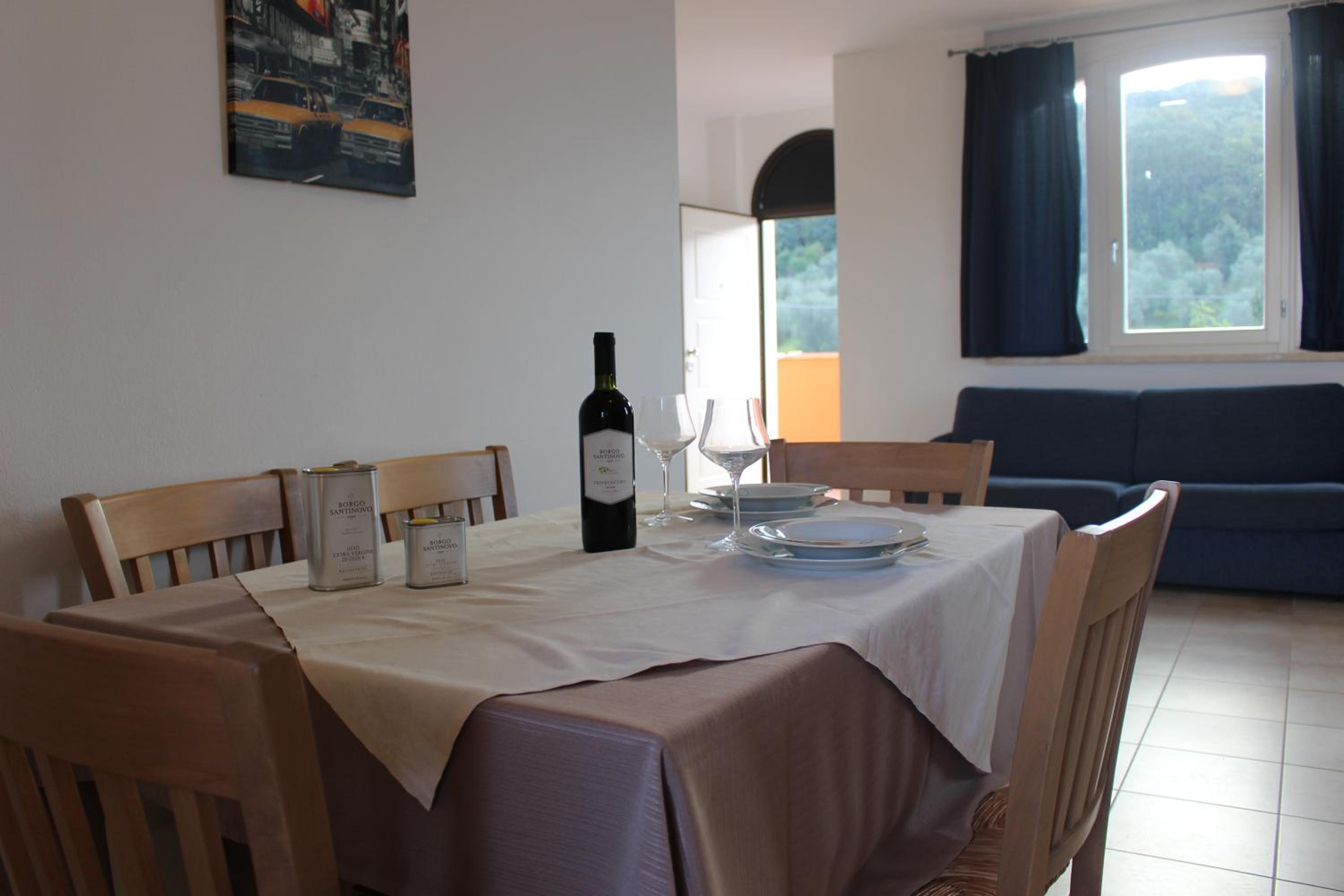 Two-Bedroom Apartment - Photo 2
