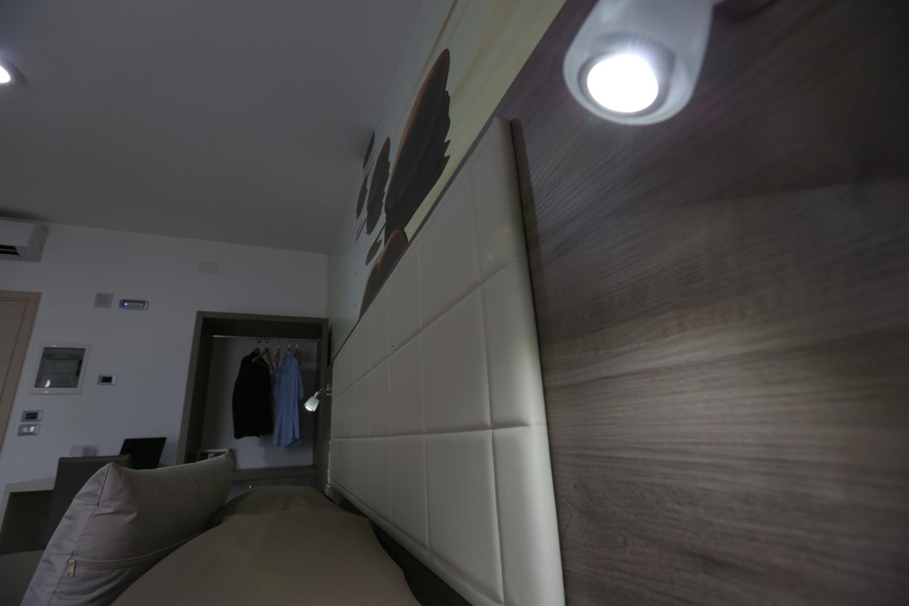 Triple Room with Balcony - Photo 4