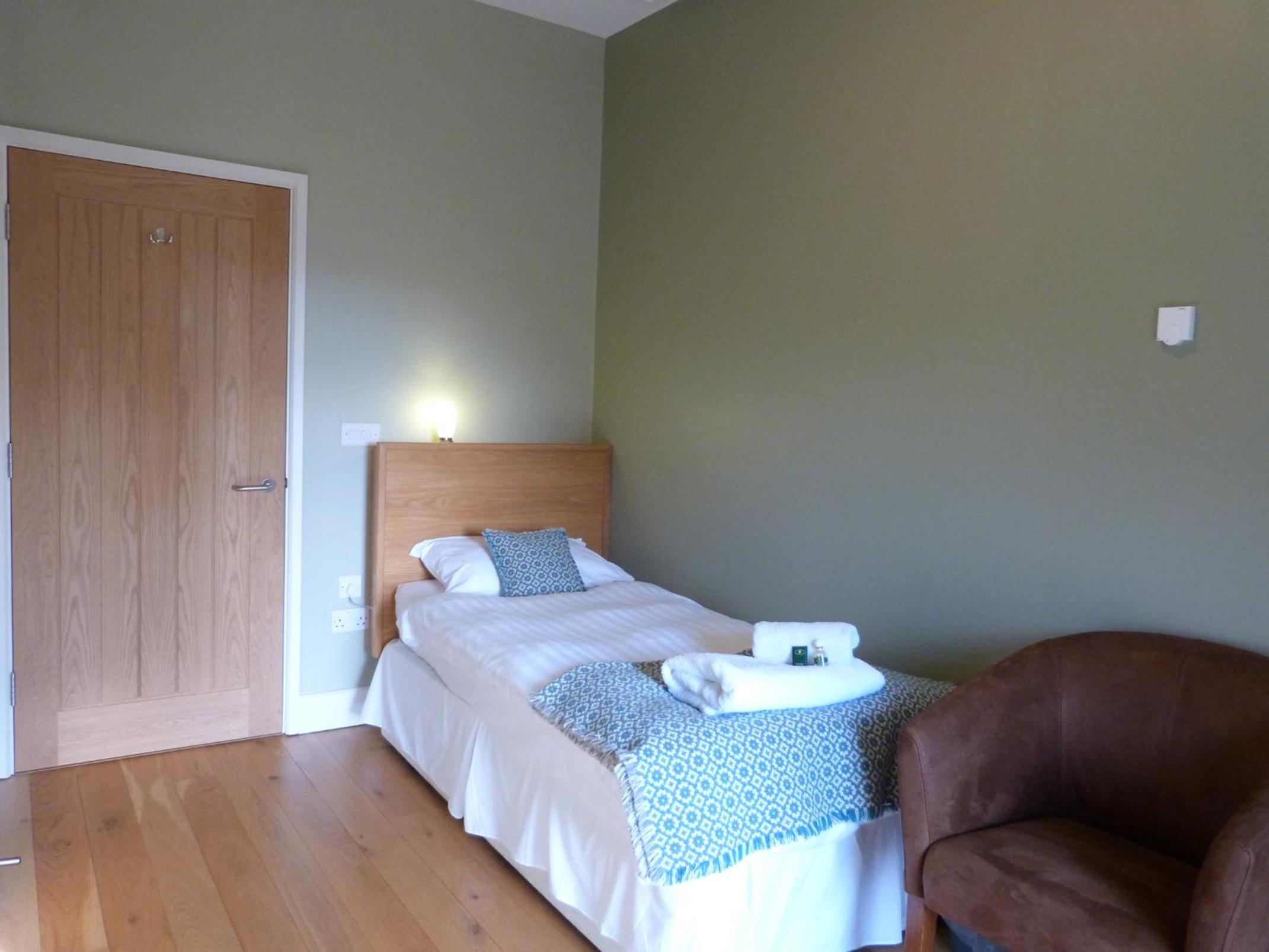Three-Bedroom Apartment photo 1