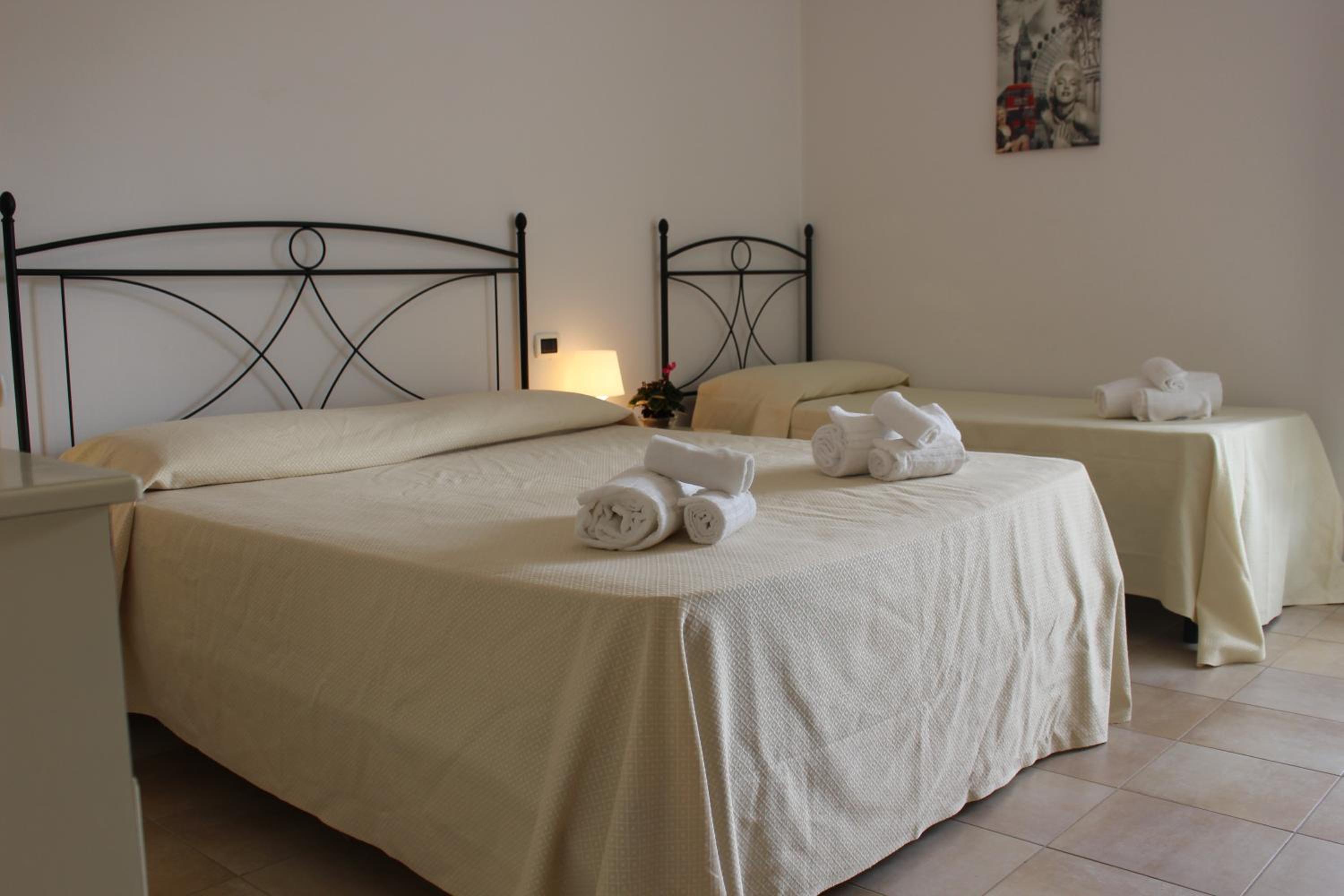 One-Bedroom Apartment - Split Level - Photo 5