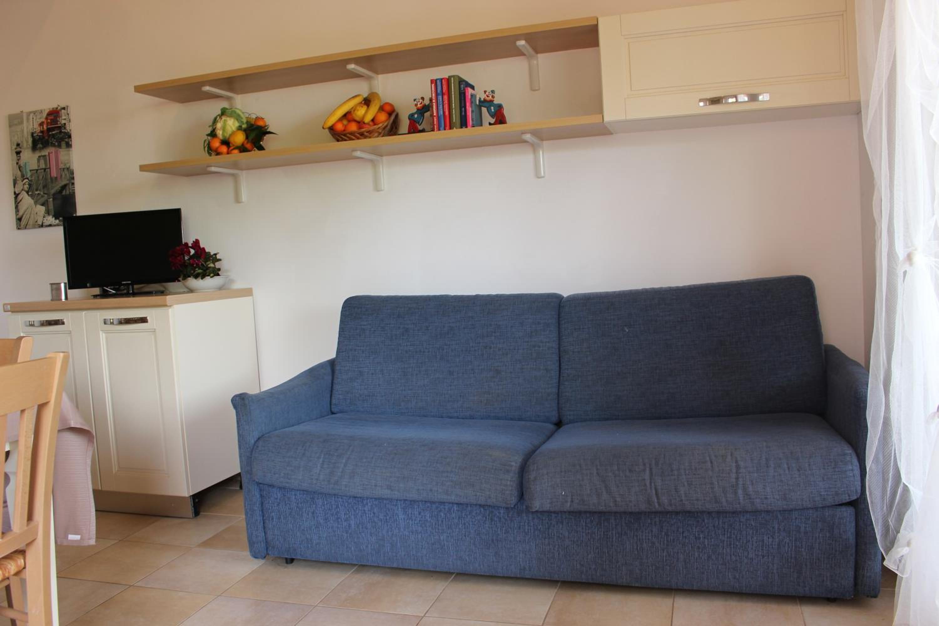 One-Bedroom Apartment - Split Level - Photo 10