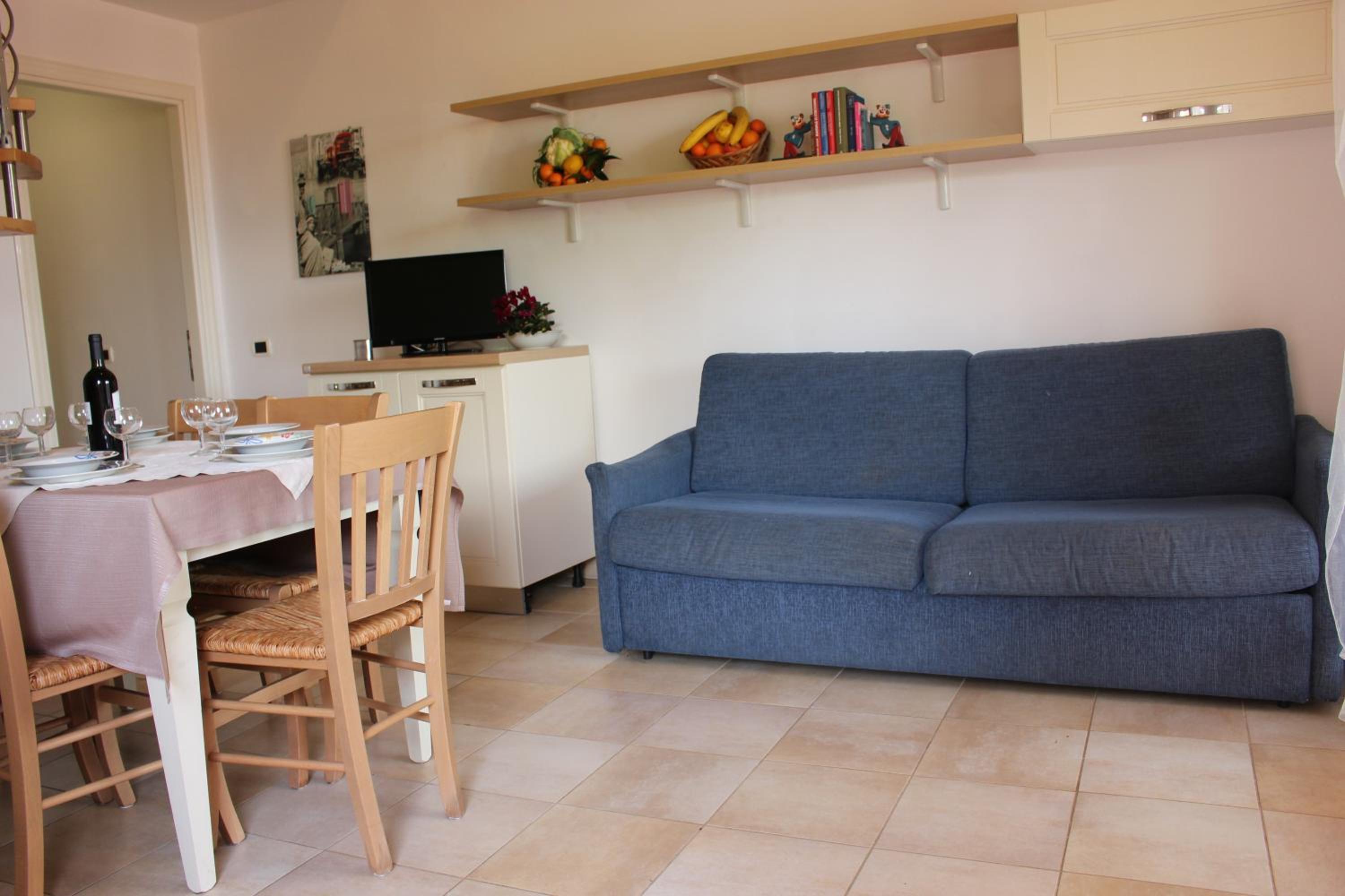 One-Bedroom Apartment - Split Level - Photo 14