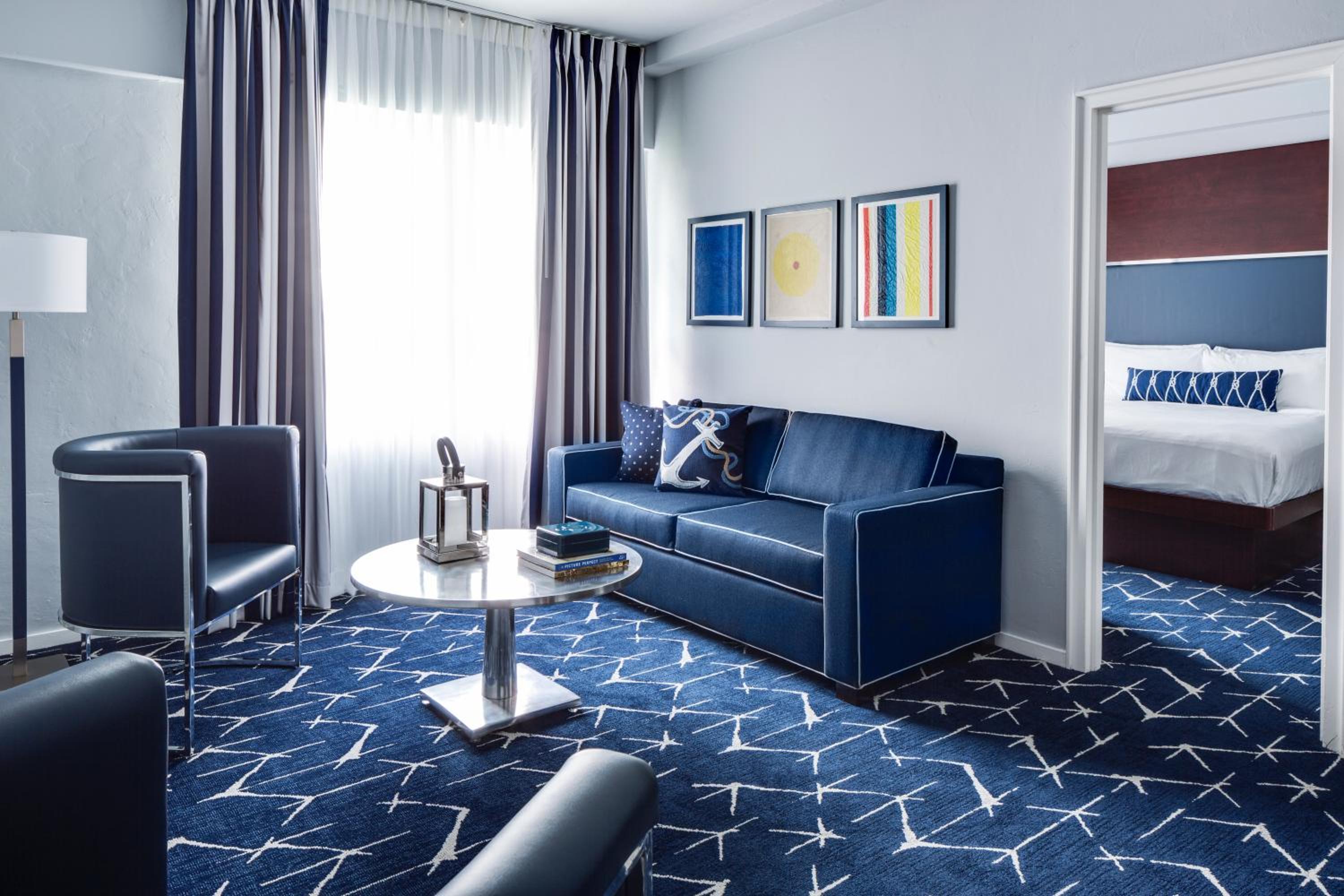 One-Bedroom Suite - Photo 1