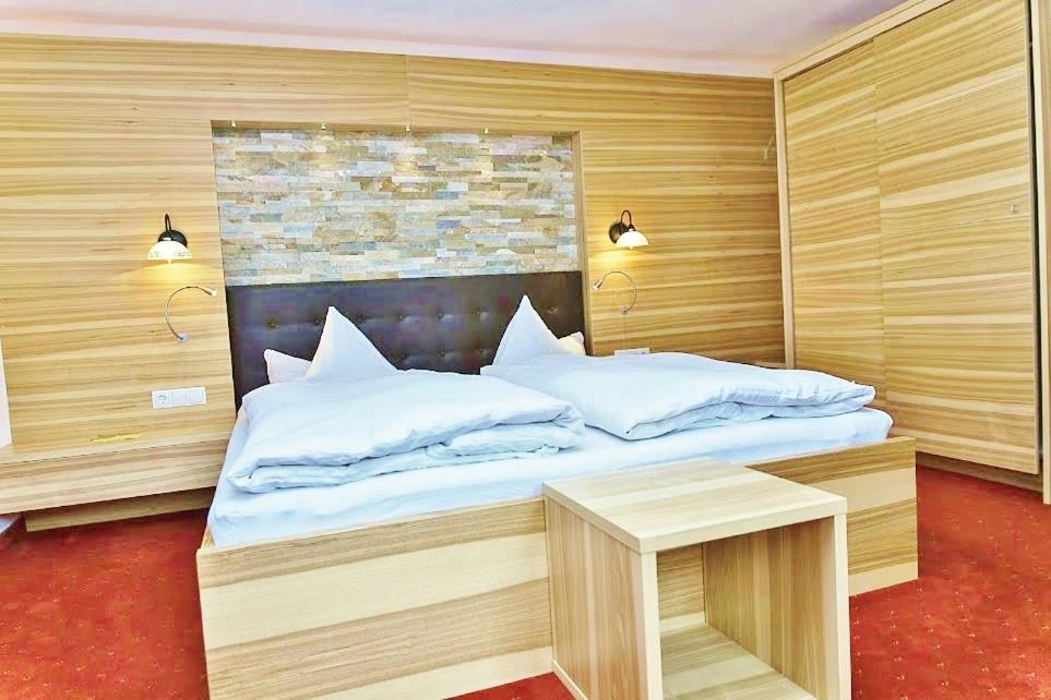Double Room with Balcony photo 3