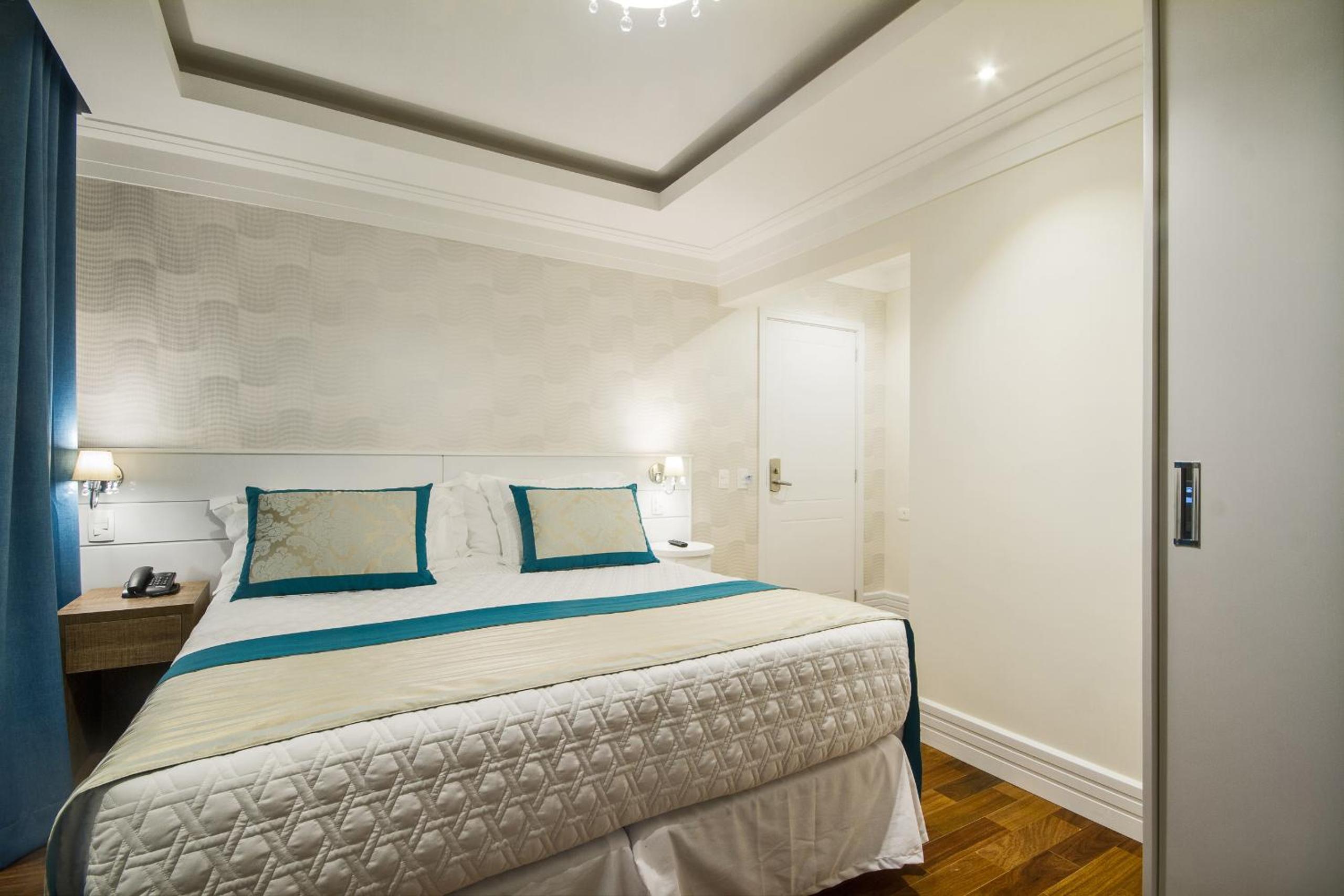 Premium Triple Room - Photo 9