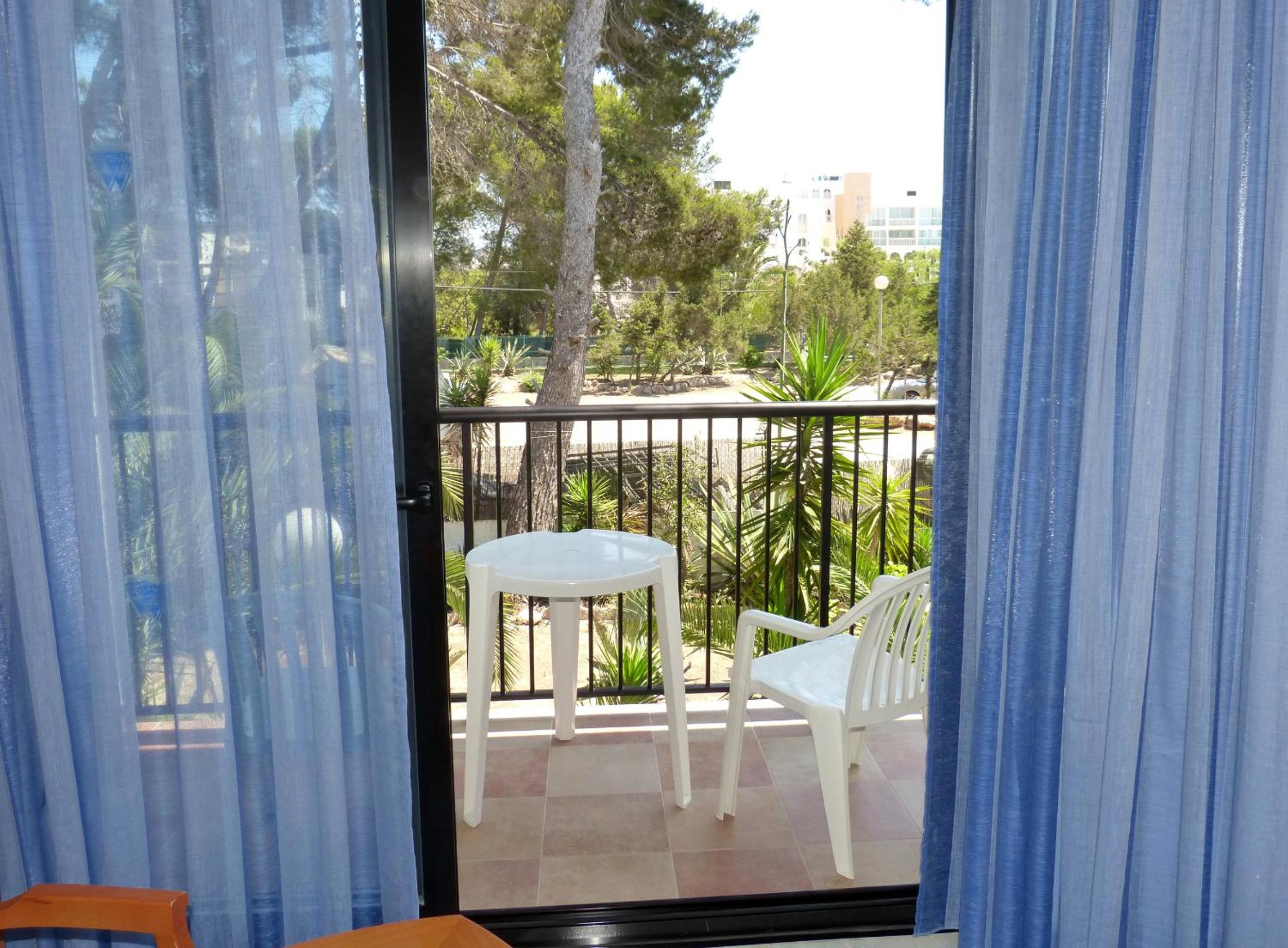 Double Room with Garden View photo 2