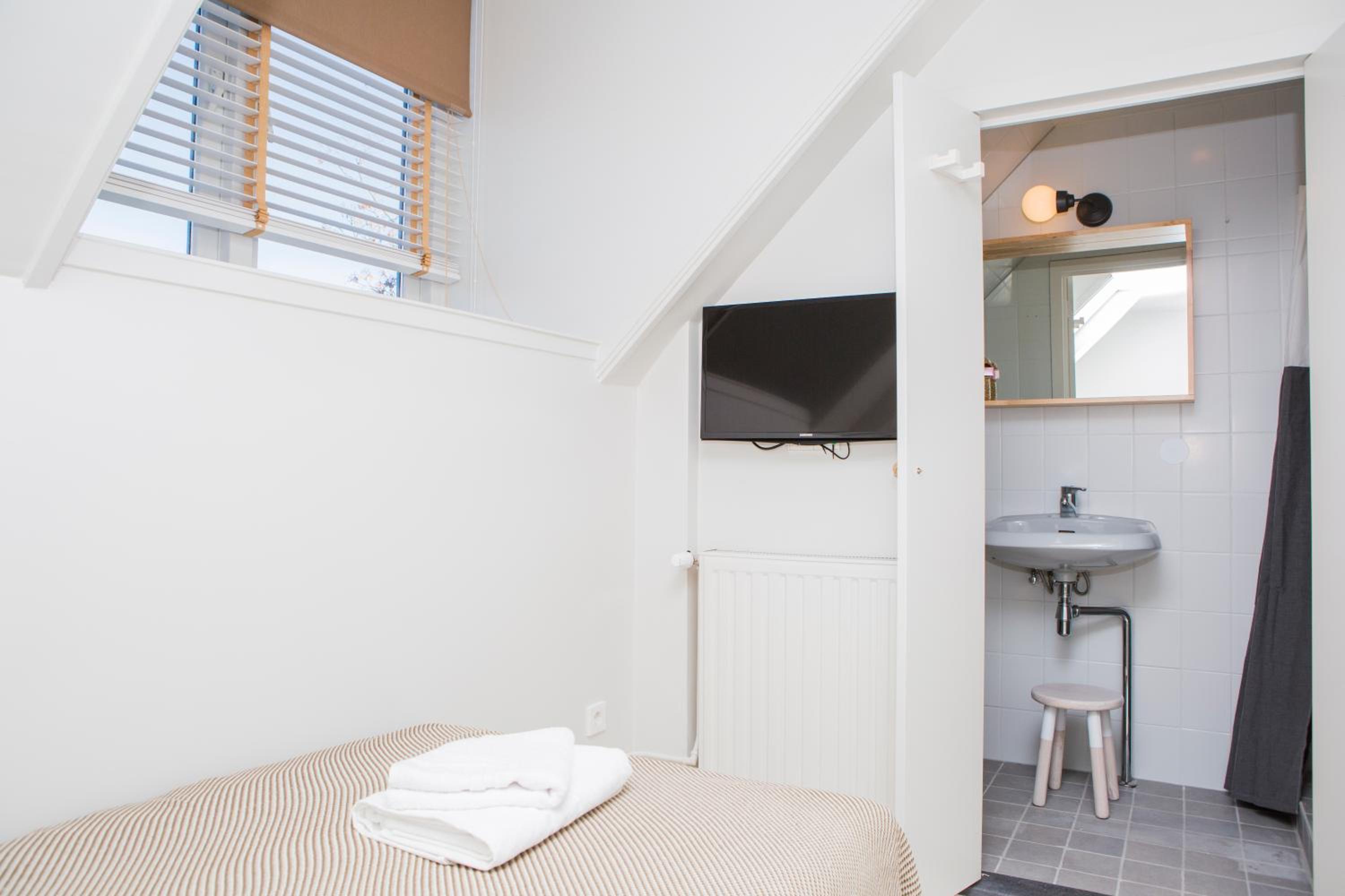 Standard Single Room photo 2