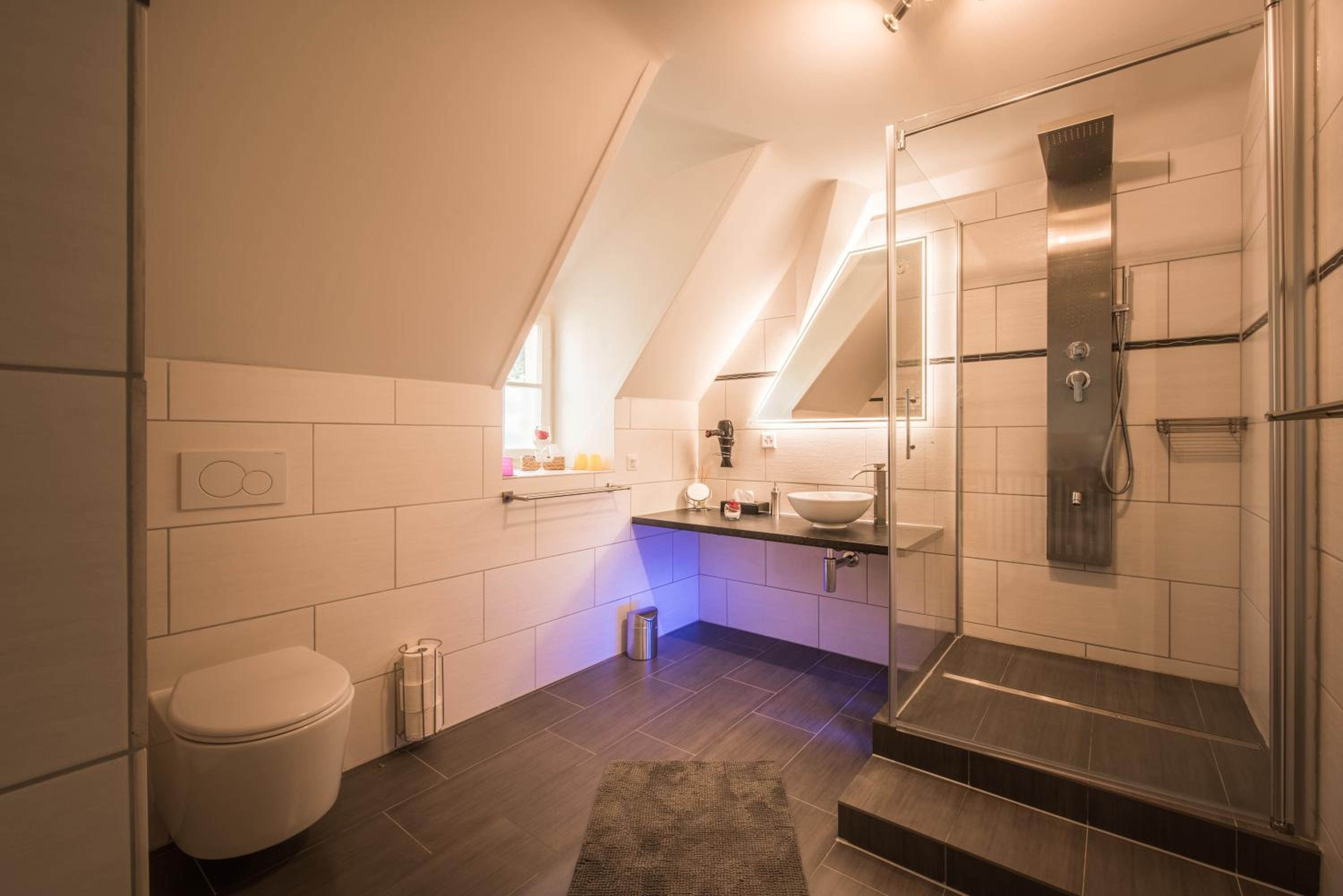 Two-Bedroom Suite photo 3