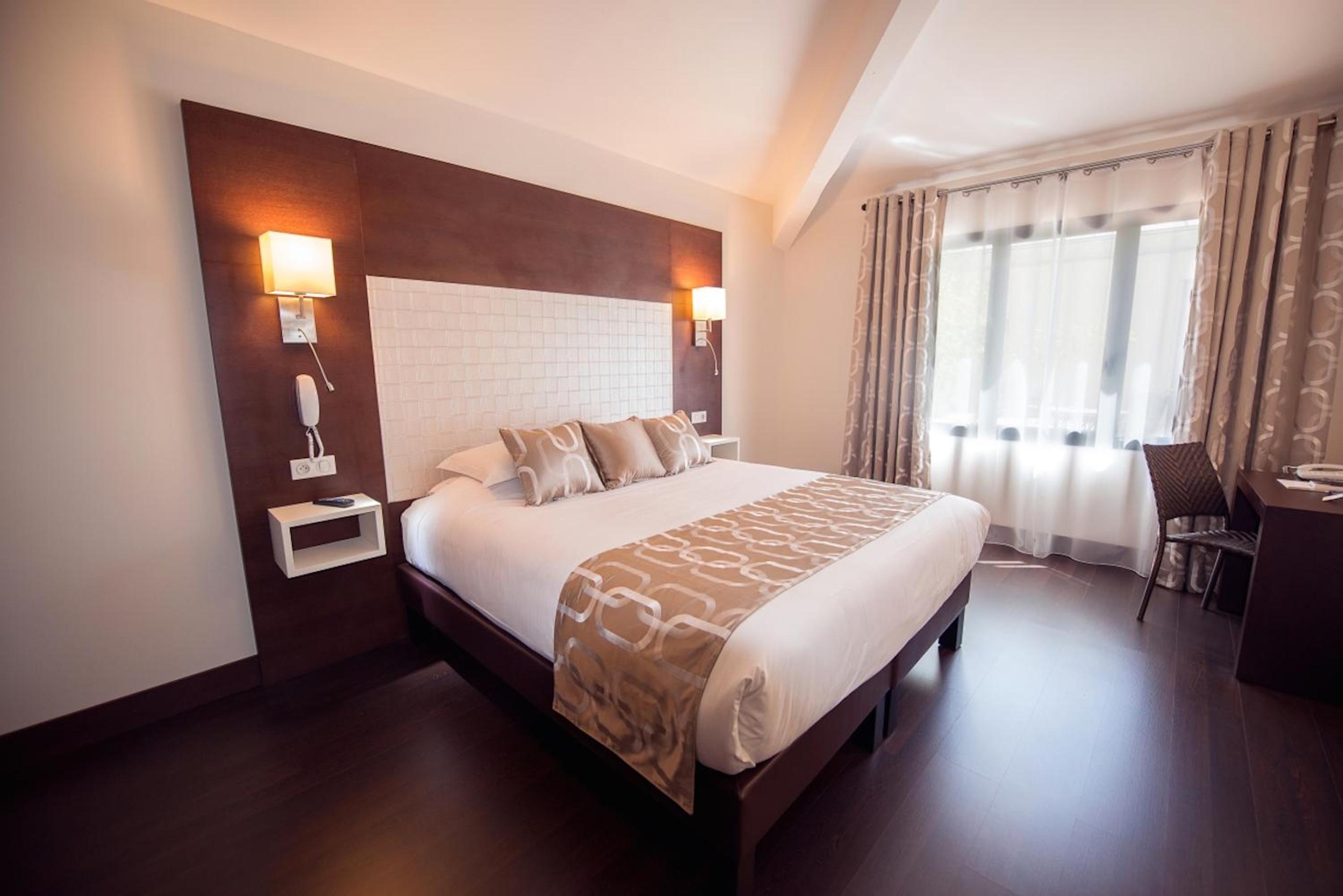 Privilege Room - Photo 11