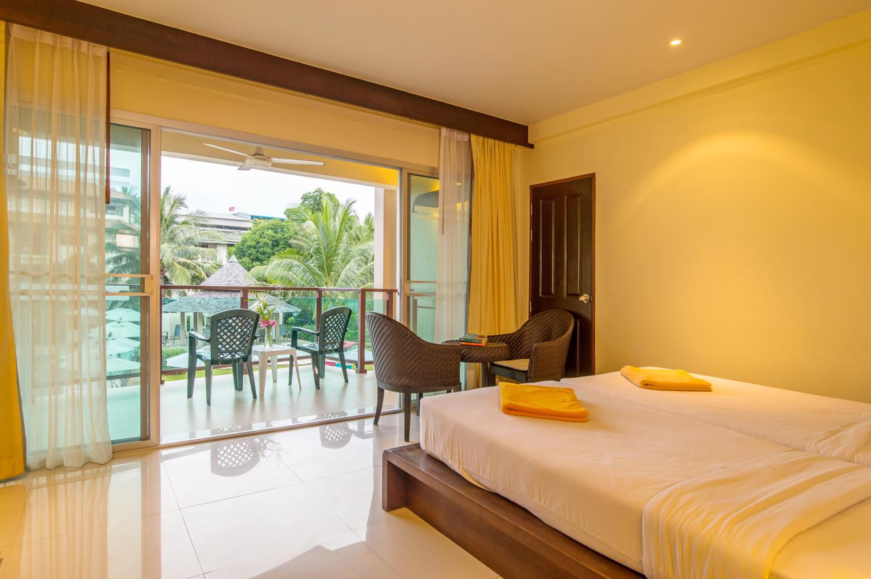 Deluxe Double or Twin Room photo 2