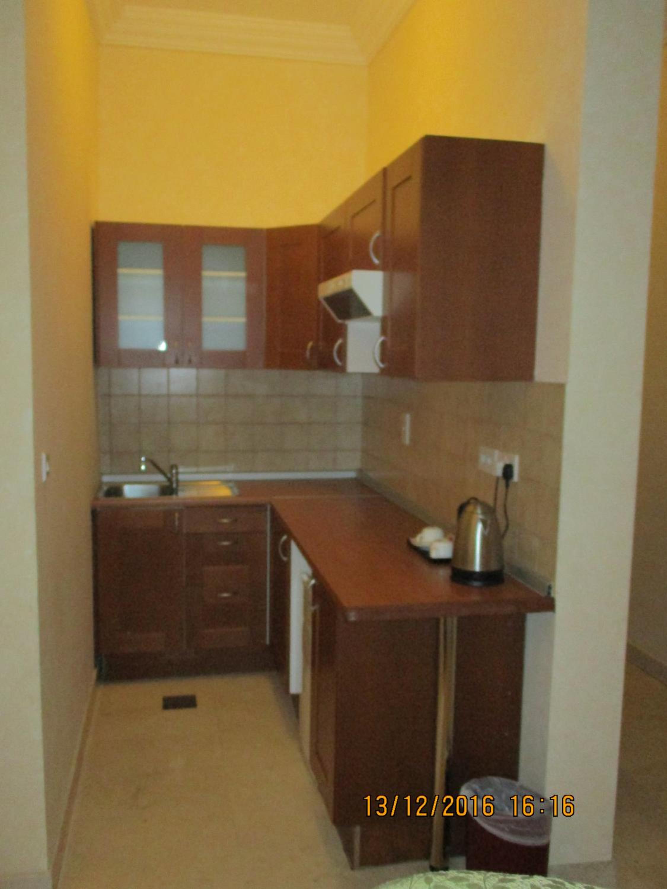 Two-Bedroom Suite - Photo 5