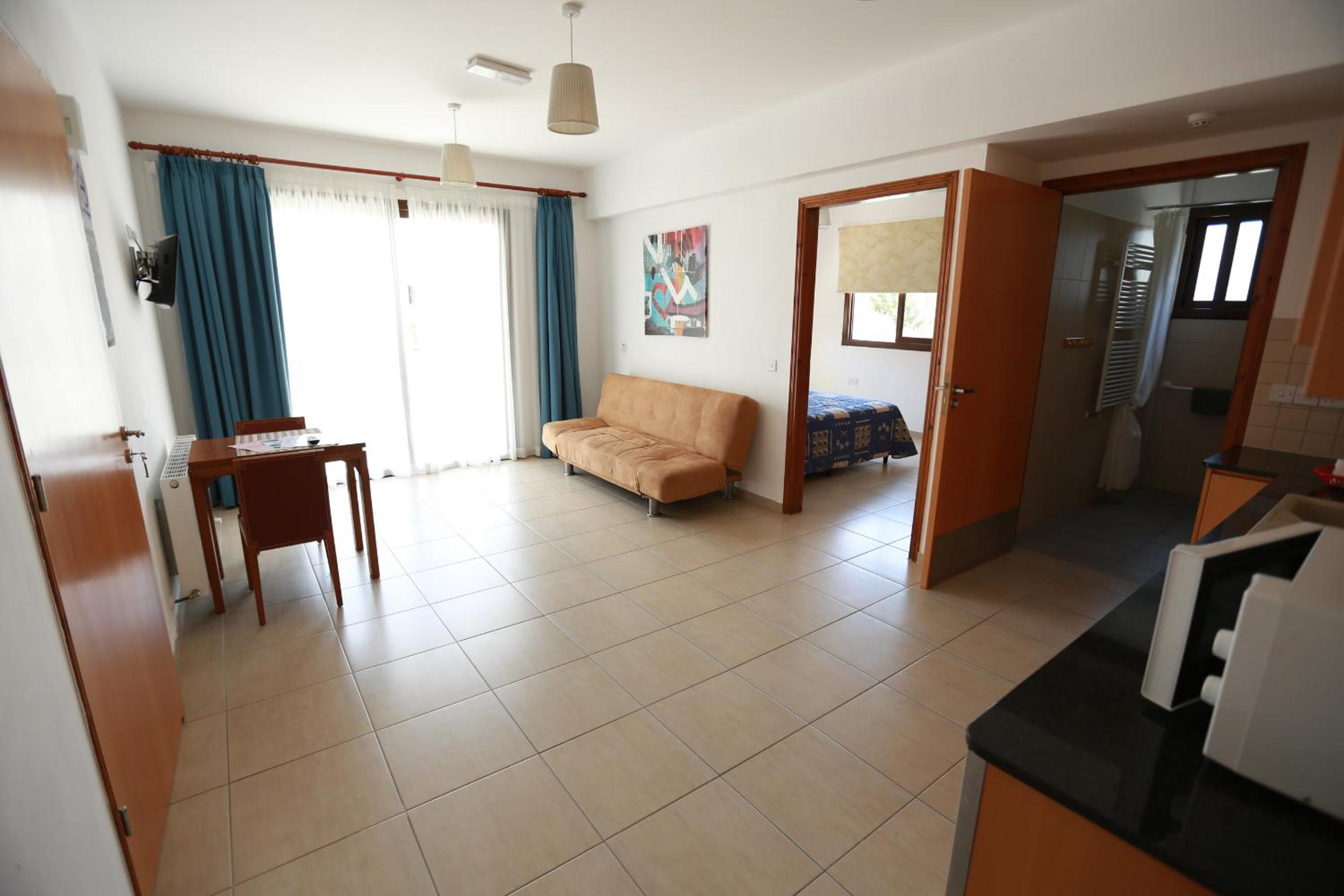 One-Bedroom Apartment - Photo 10