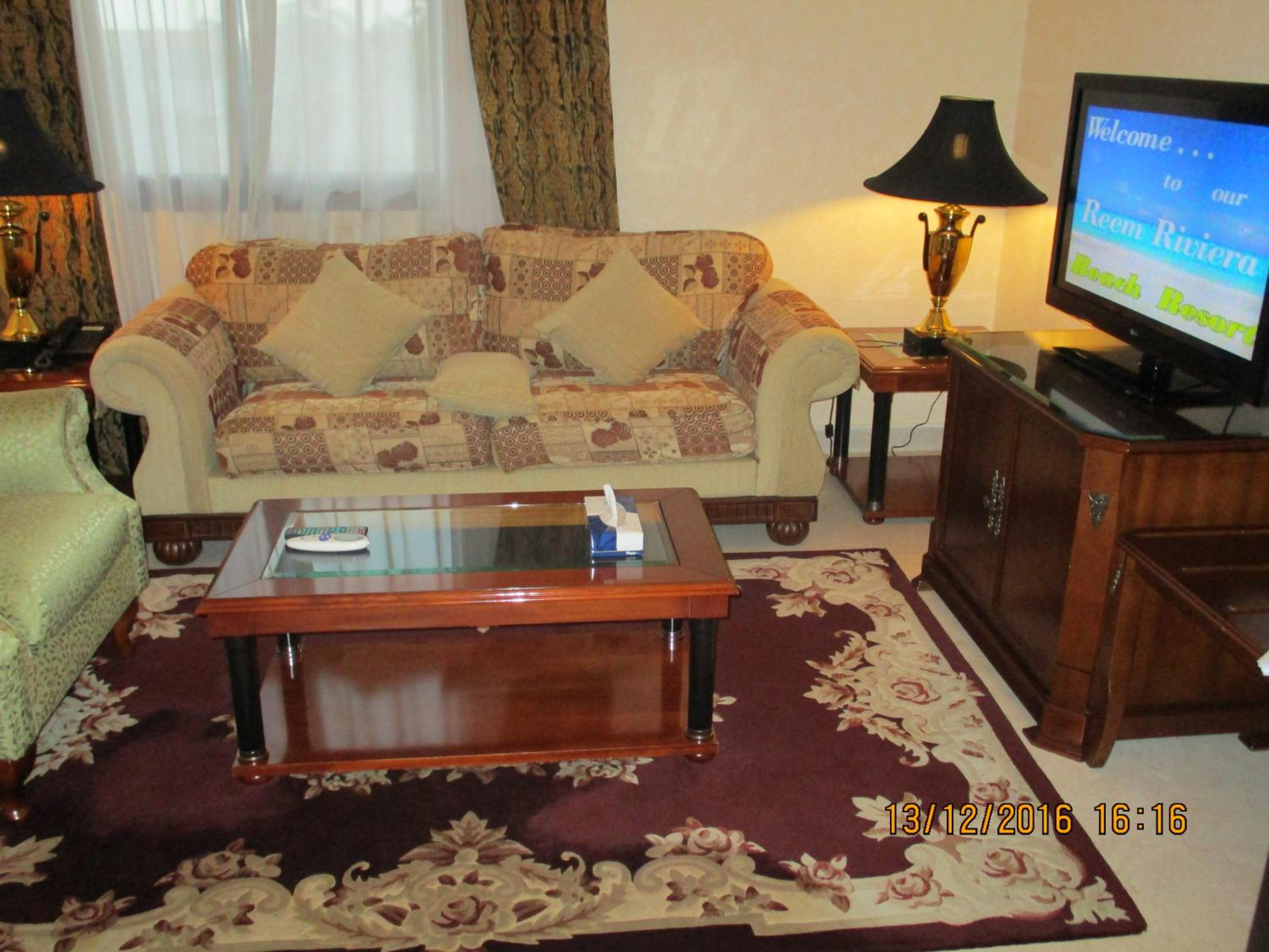 Two-Bedroom Suite - Photo 3