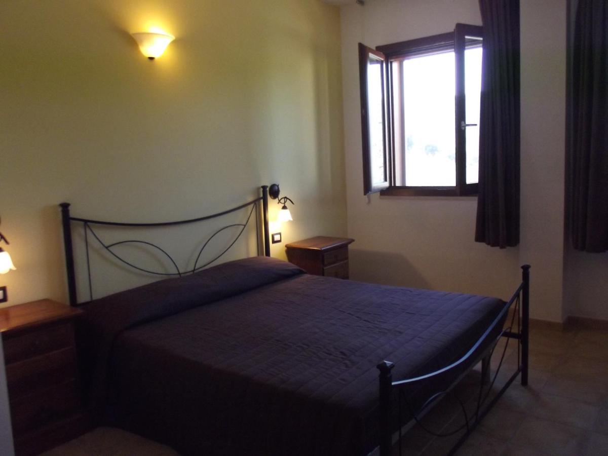 Double Room - Photo 7