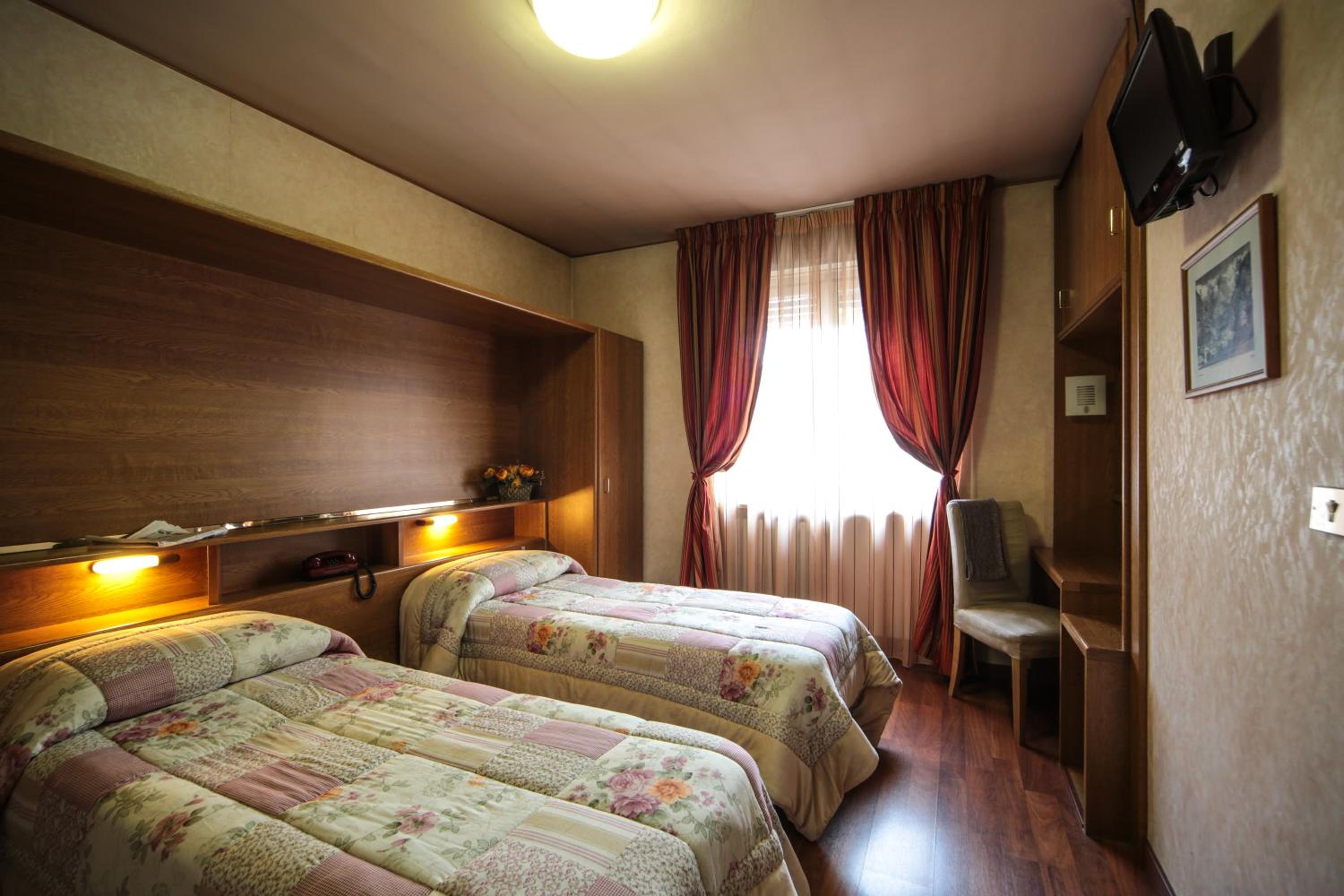 Zweibettzimmer