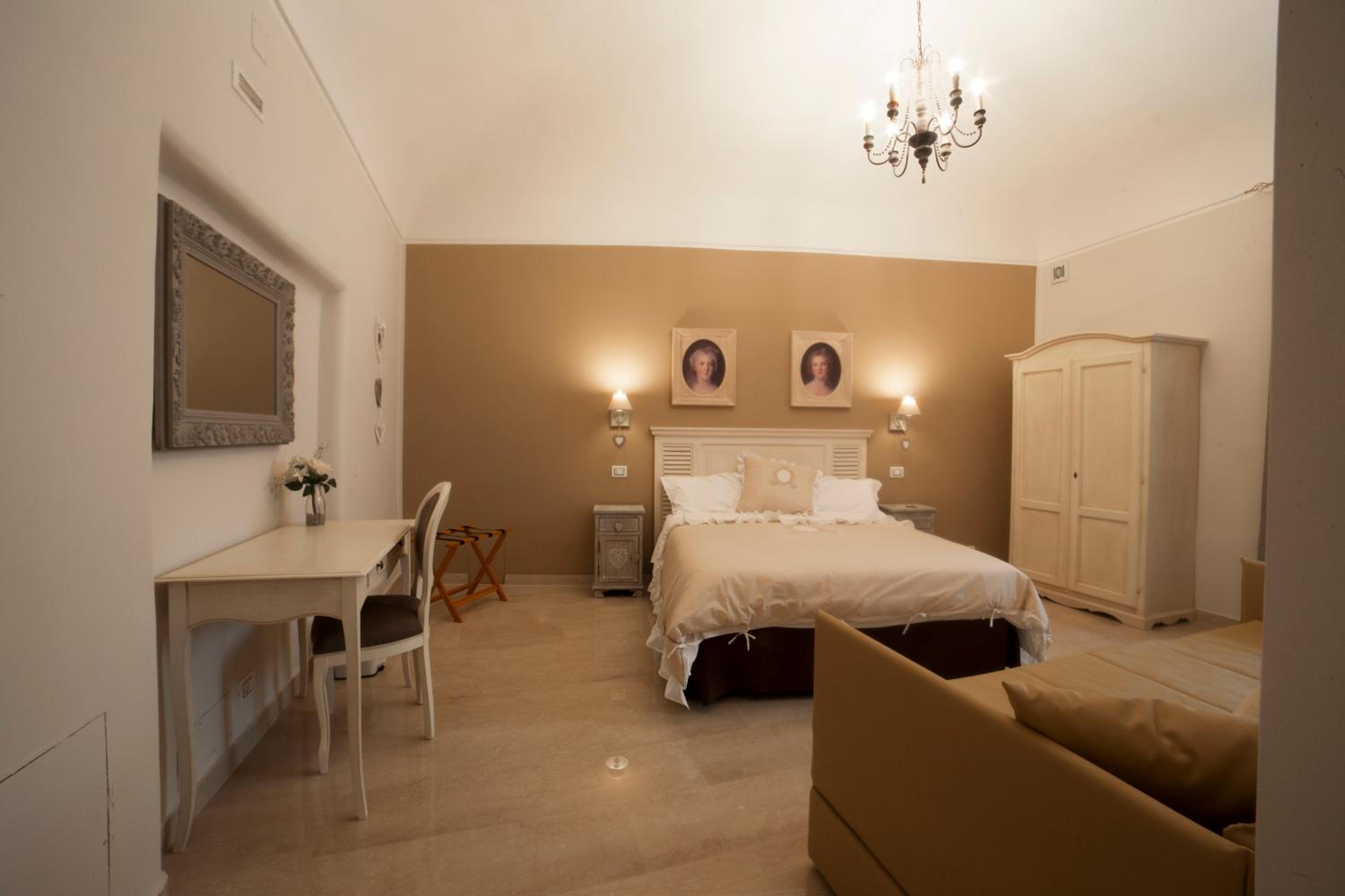 Family Suite (2 Adults + 2 Children) photo 1
