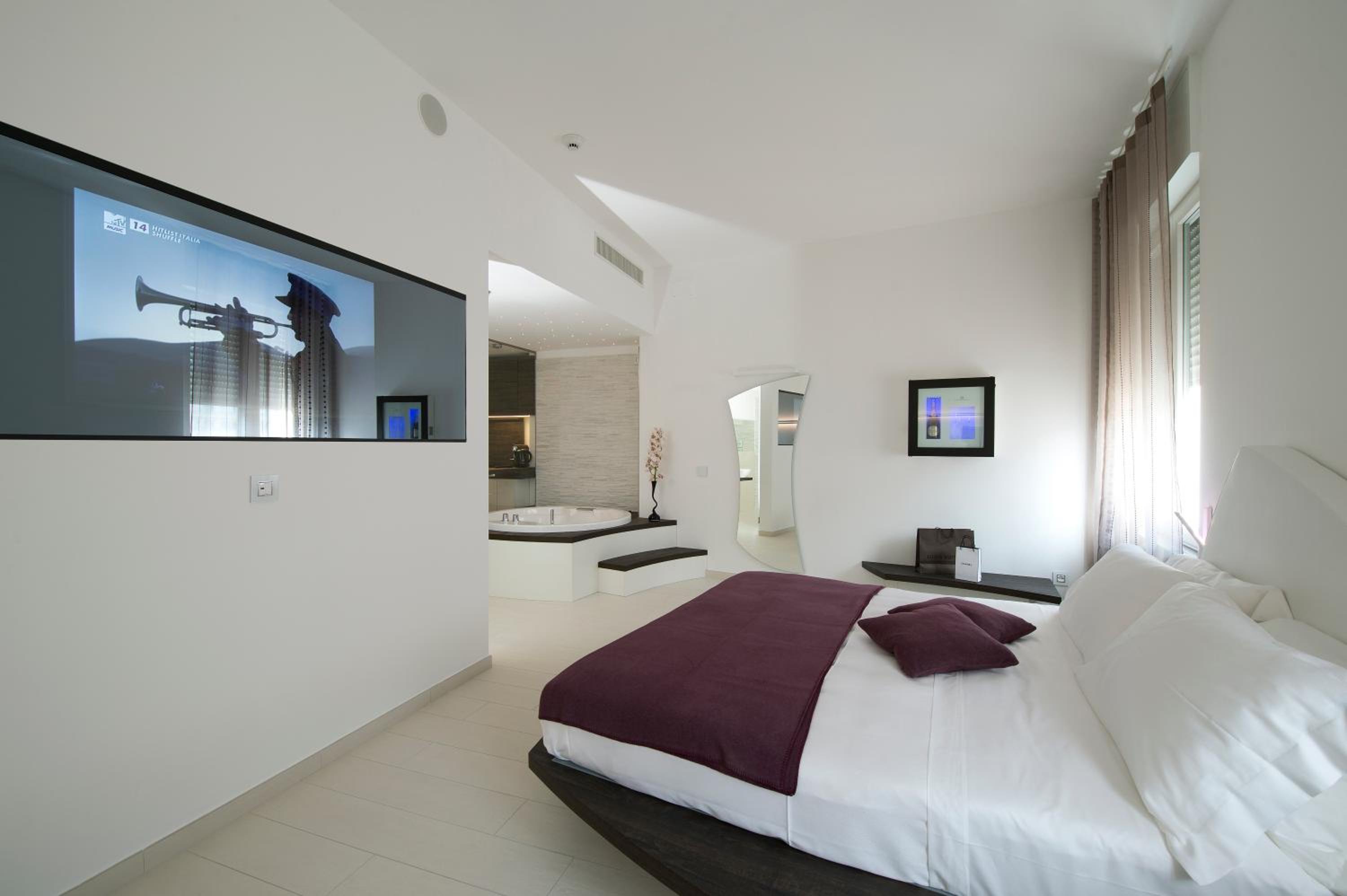 Deluxe Apartment with Spa Bath
