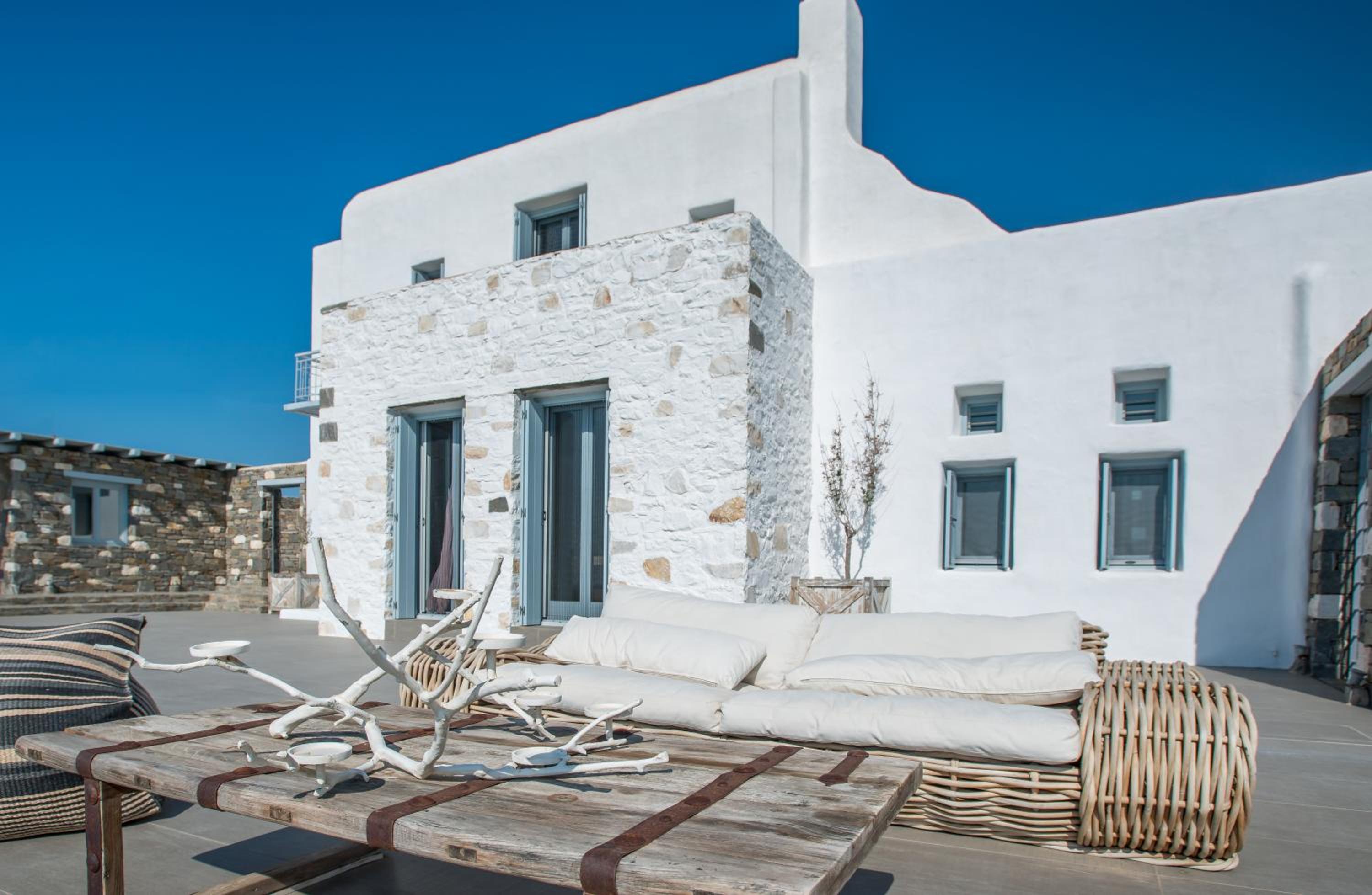 Luxury villa with Sea View and Swimming Pool photo 2