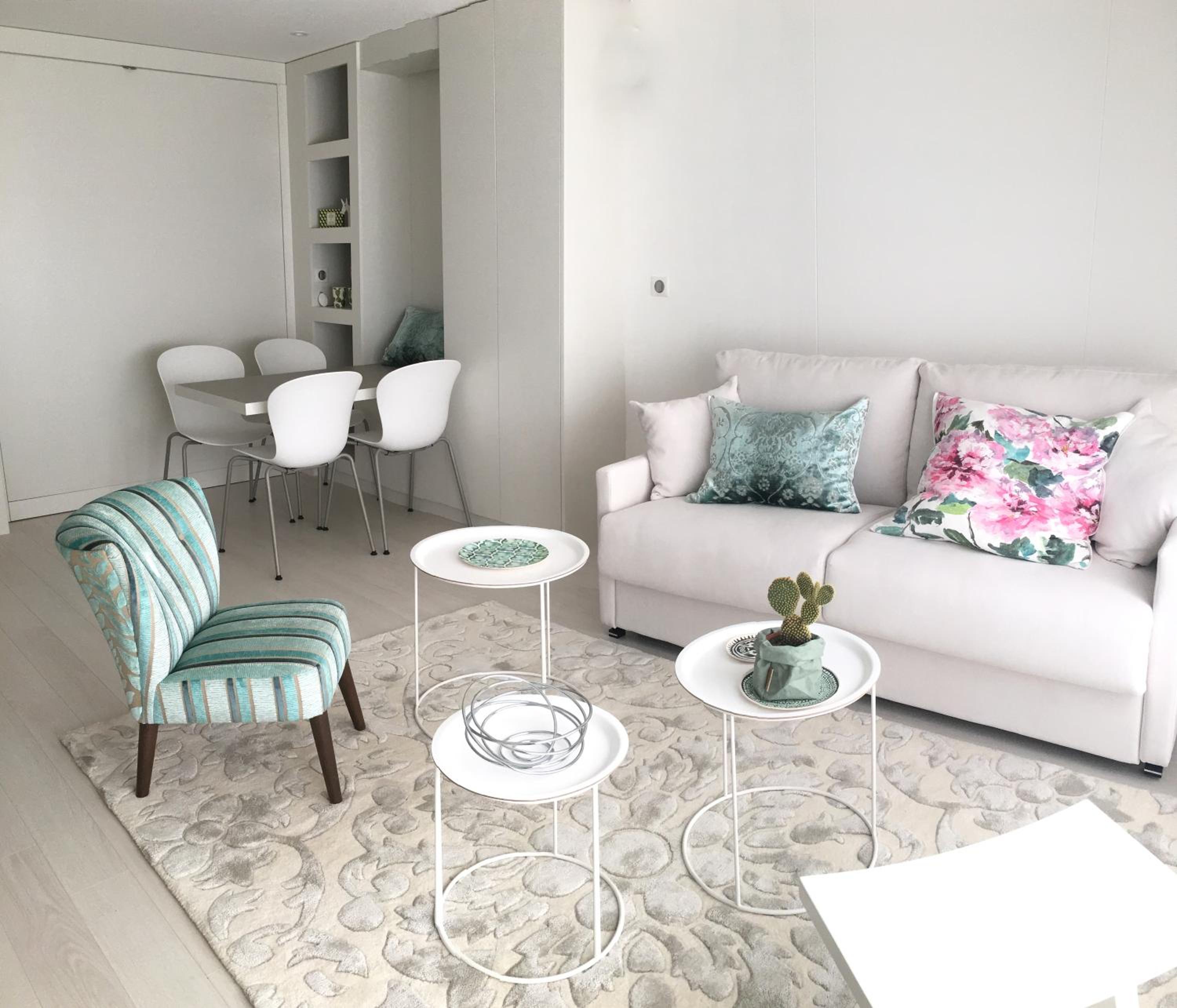Apartment with Terrace photo 2