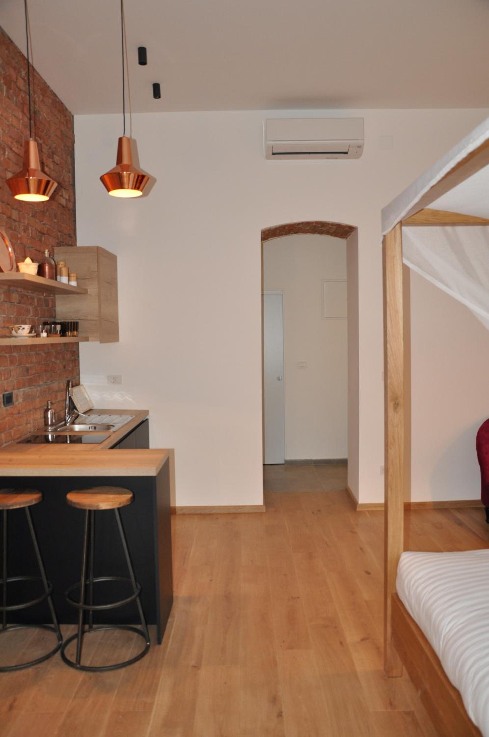 Deluxe King Room - Photo 20
