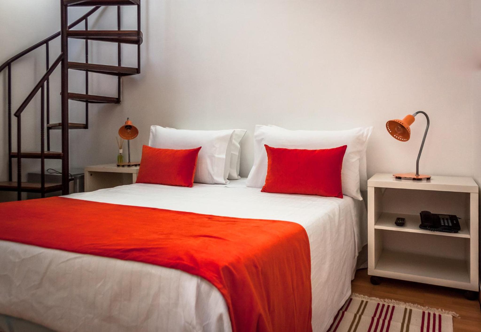 Standard Double Room - Photo 26