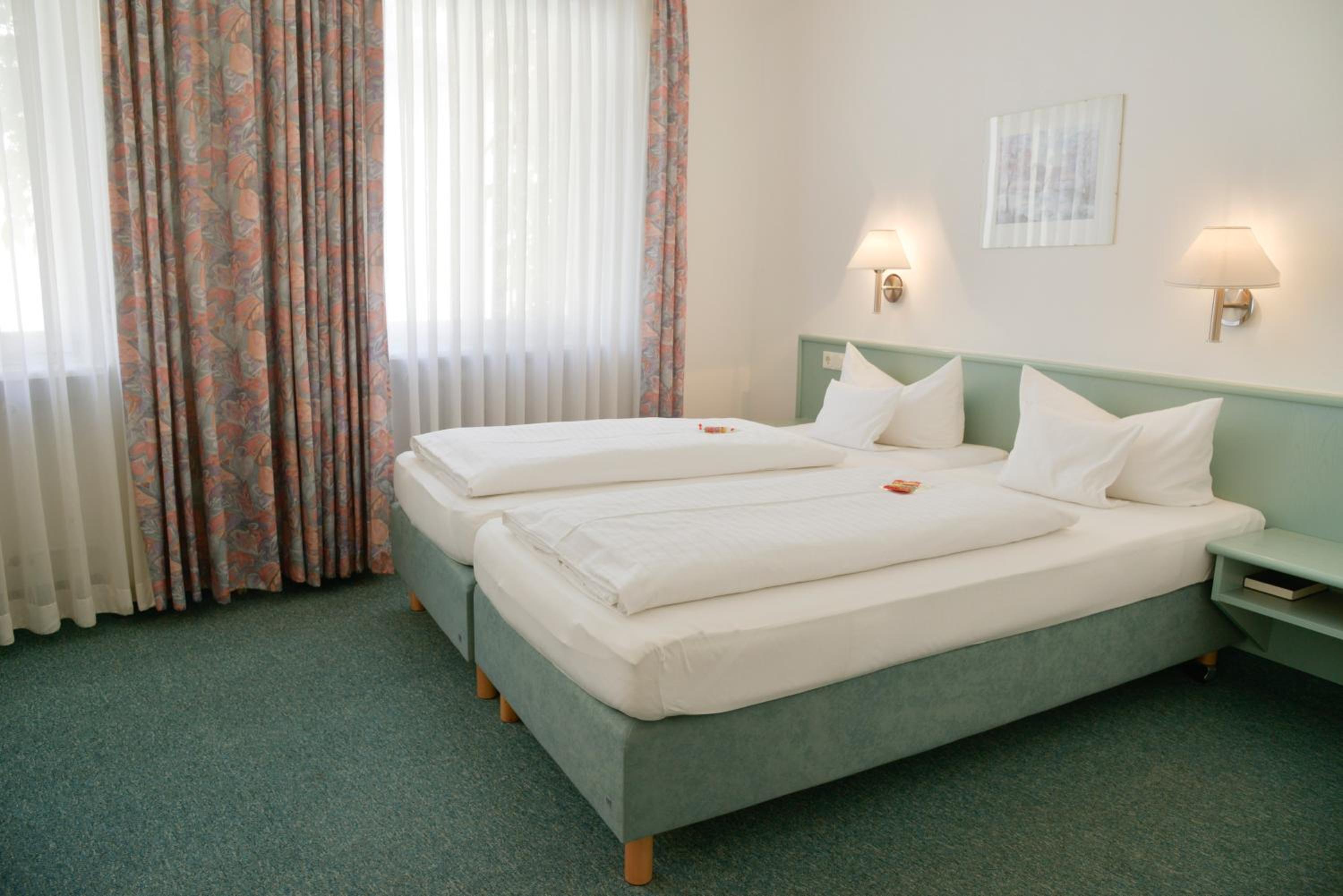 Double Room - Photo 5