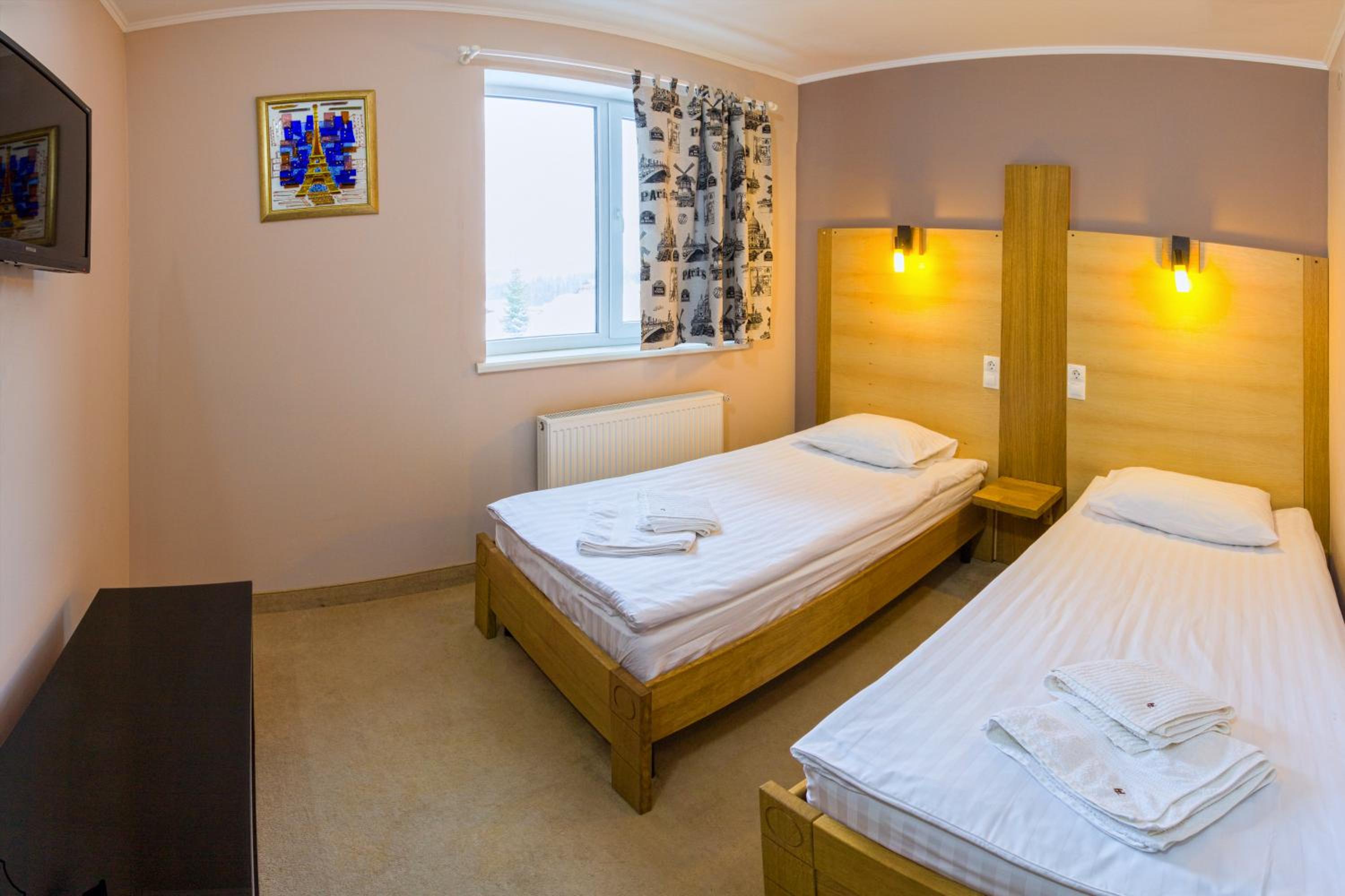 Standard Twin Room photo 1