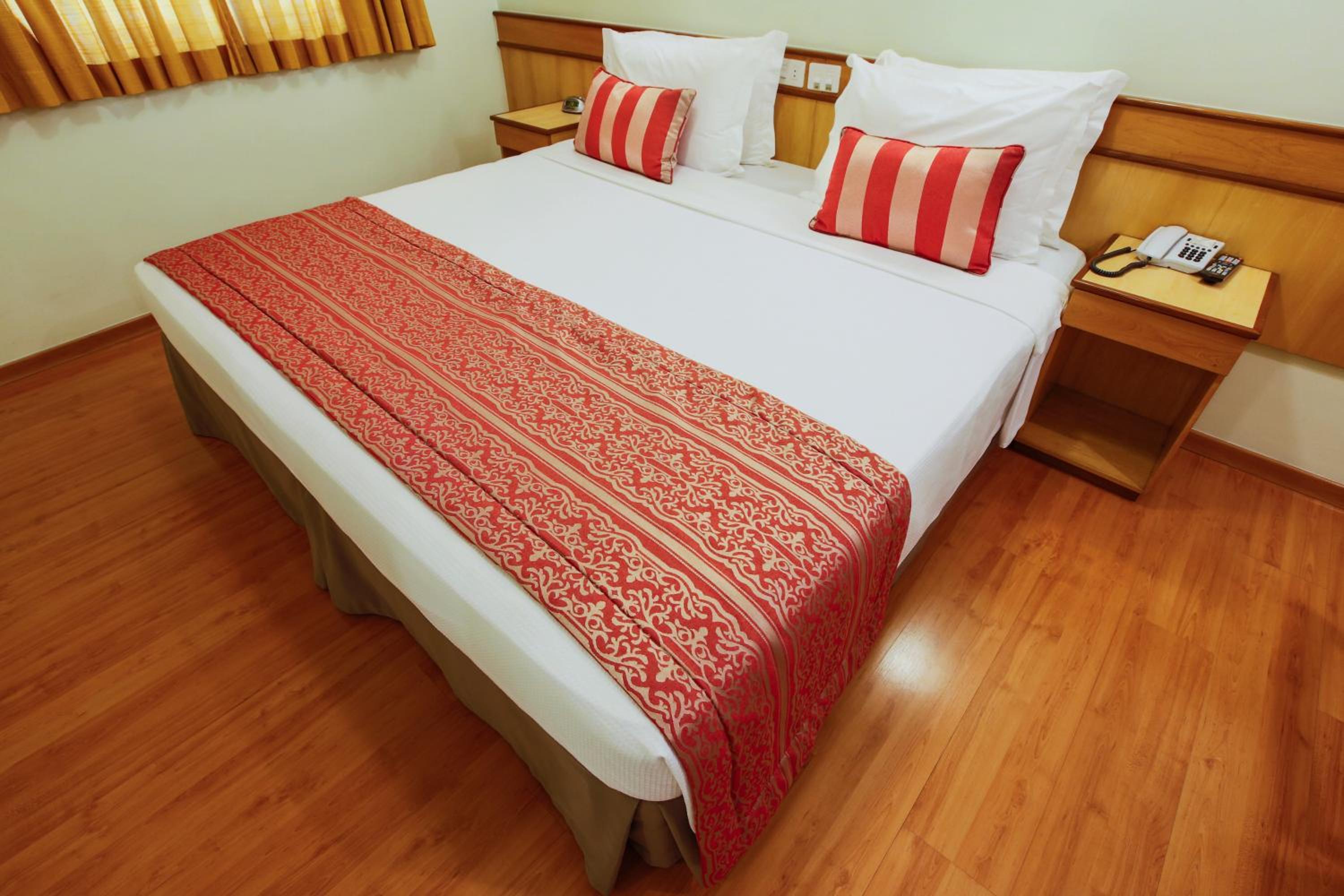 Standard Double Room - Photo 4