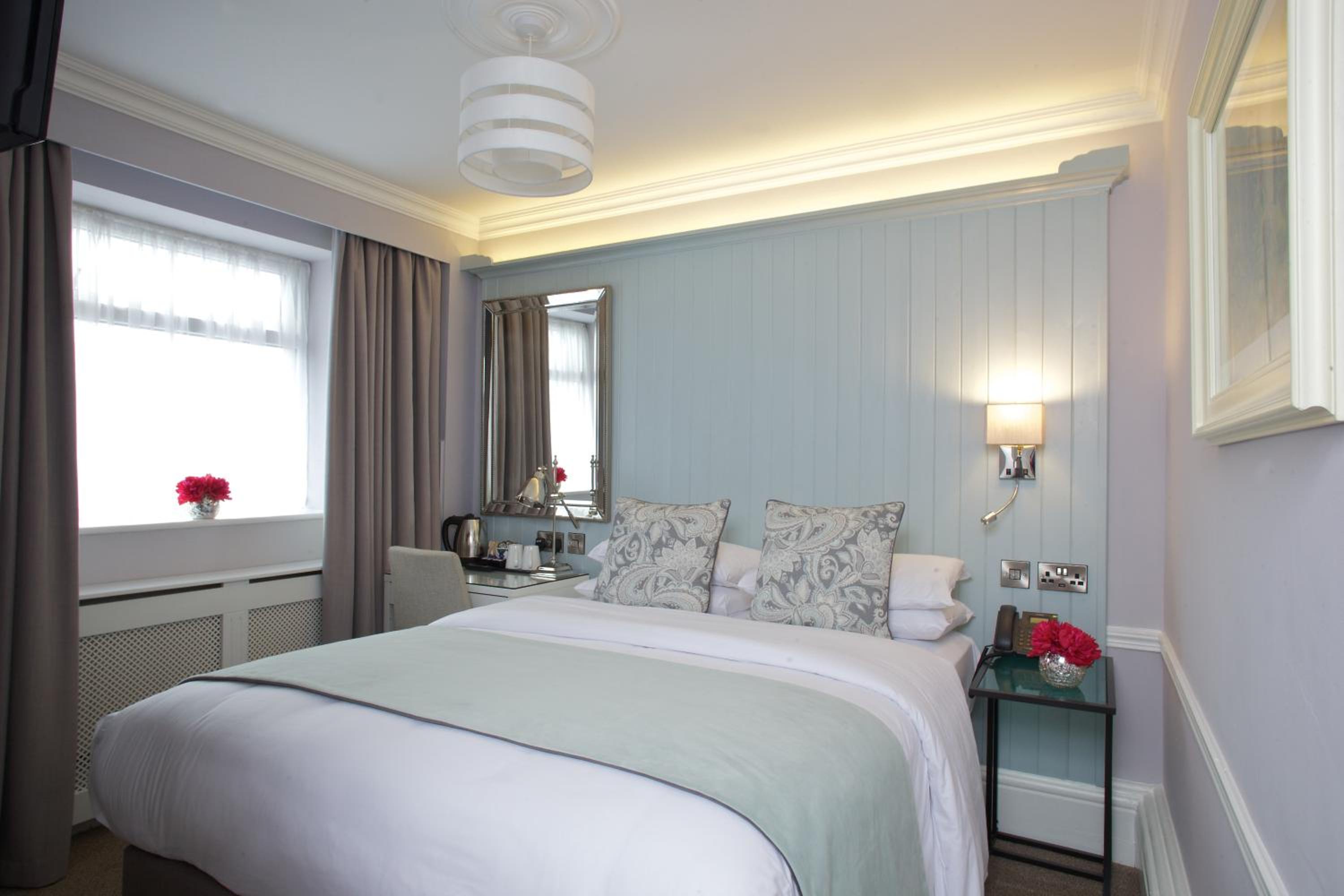 Single Room photo 2