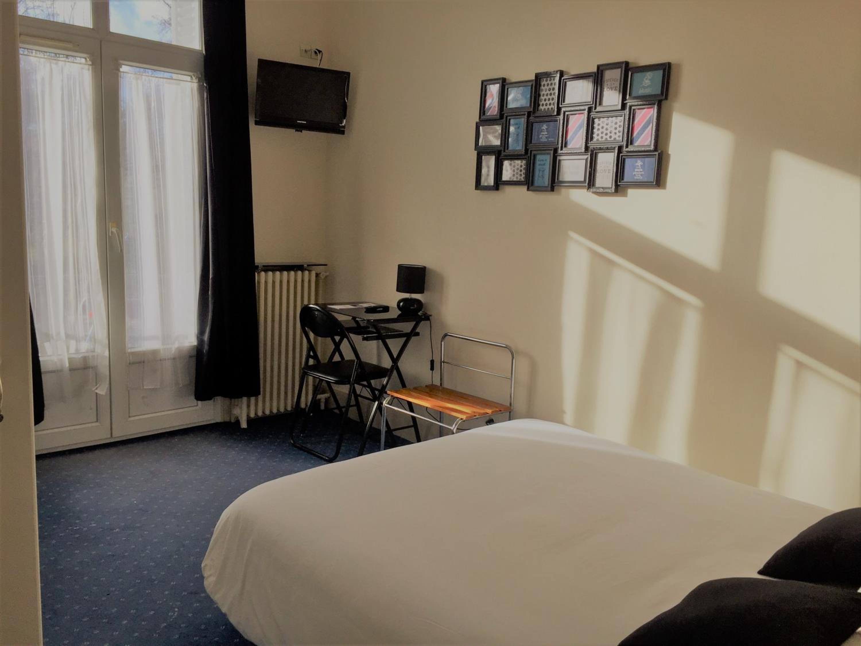 Single Room with Express Breakfast