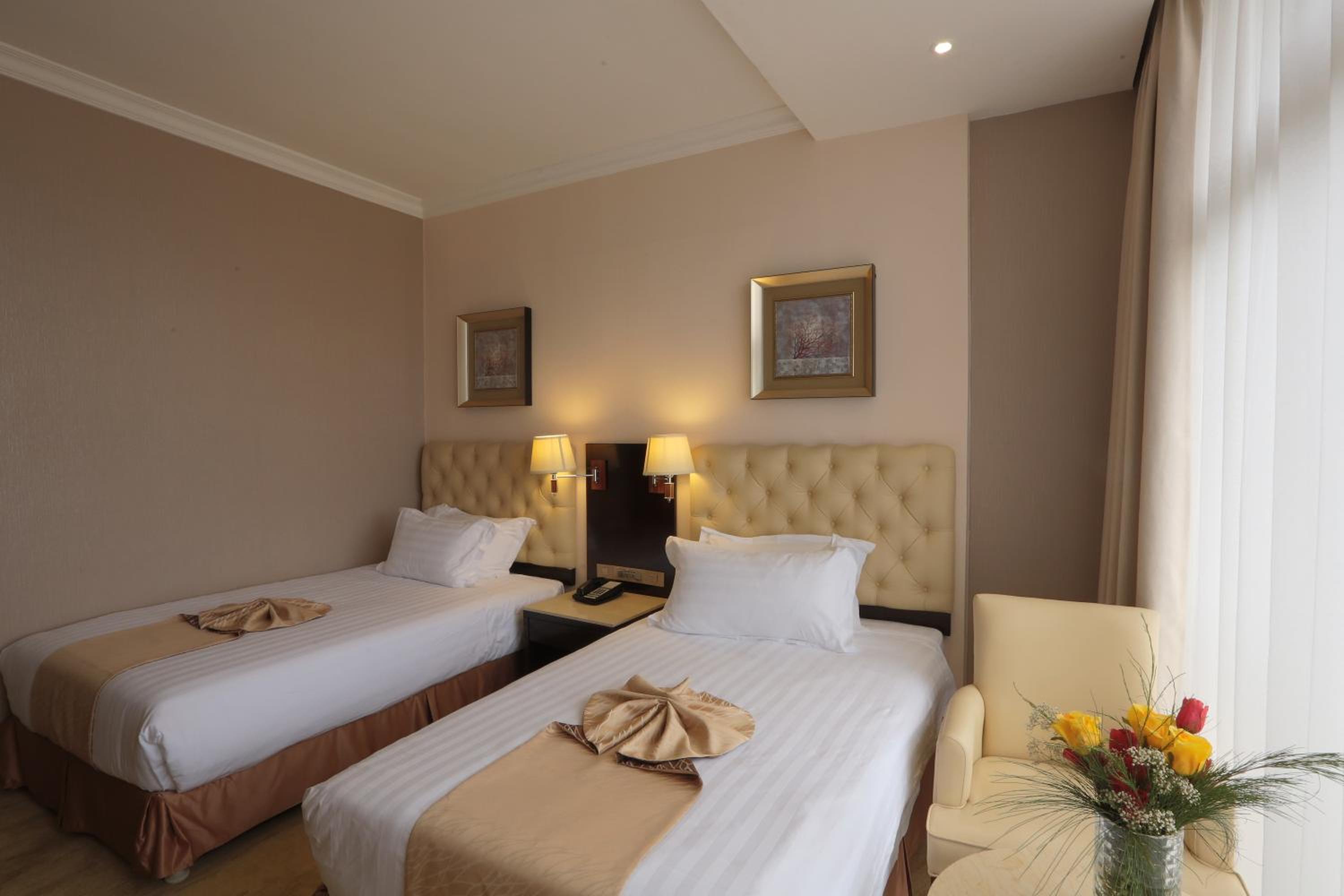 Superior Twin Room photo 2