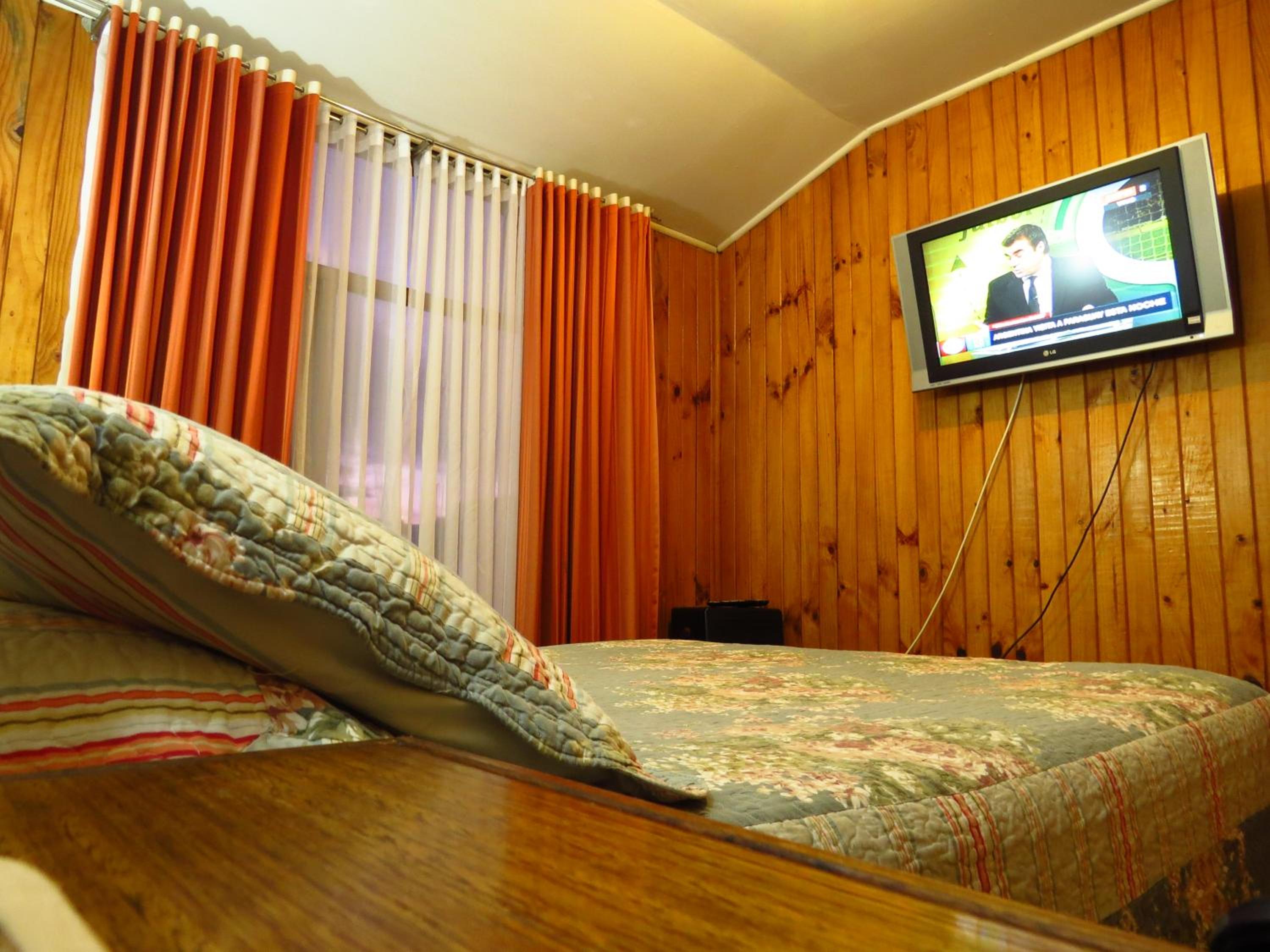 Double Room With Private Bathroom photo 2