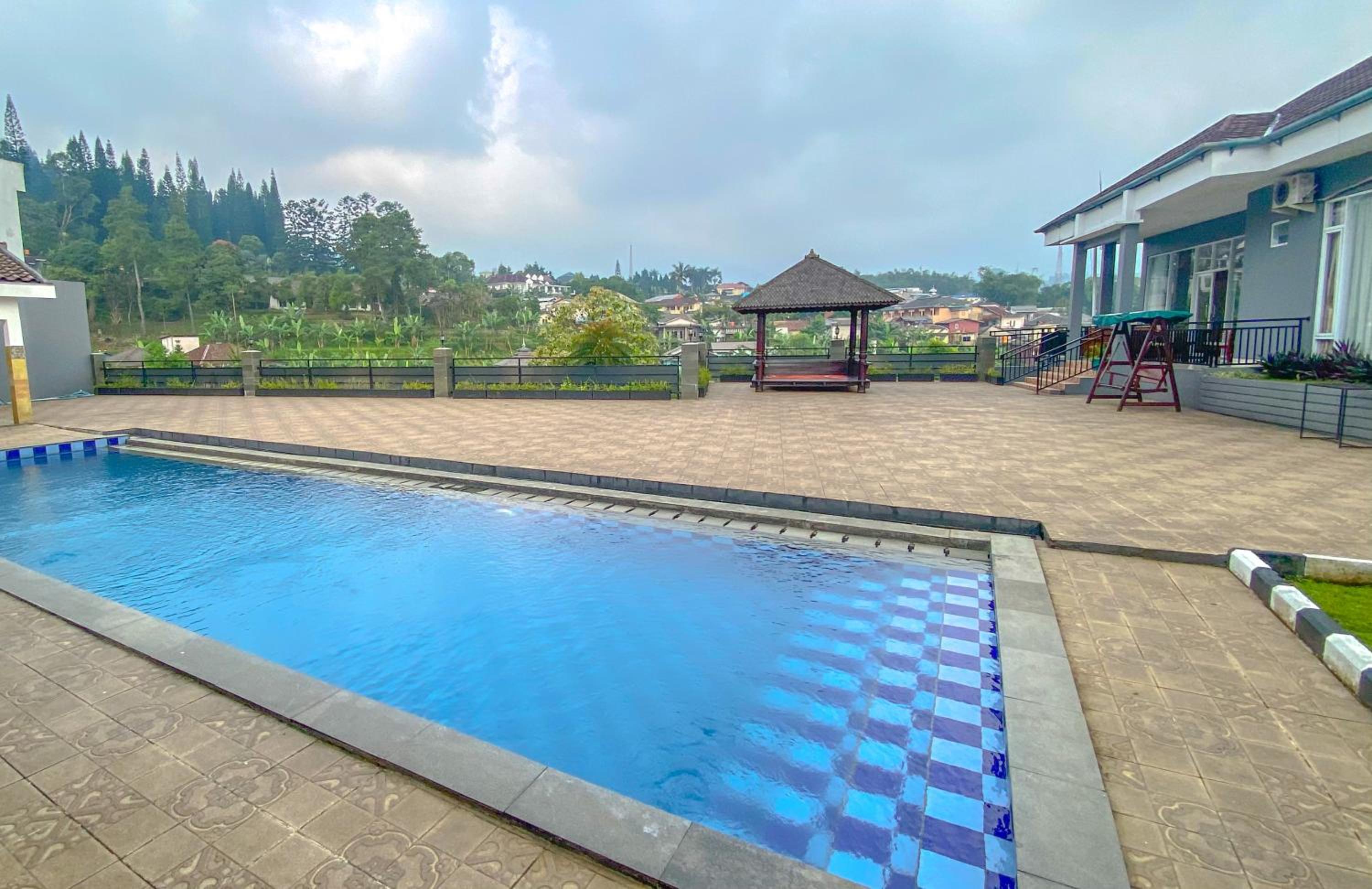 Villa photo 1