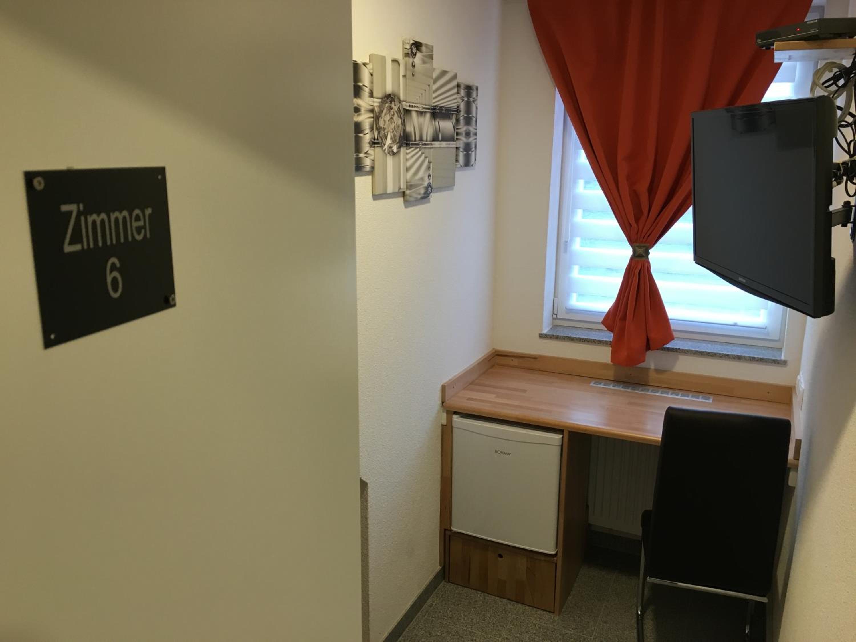 Standard Single Room with Shared Bathroom photo 1