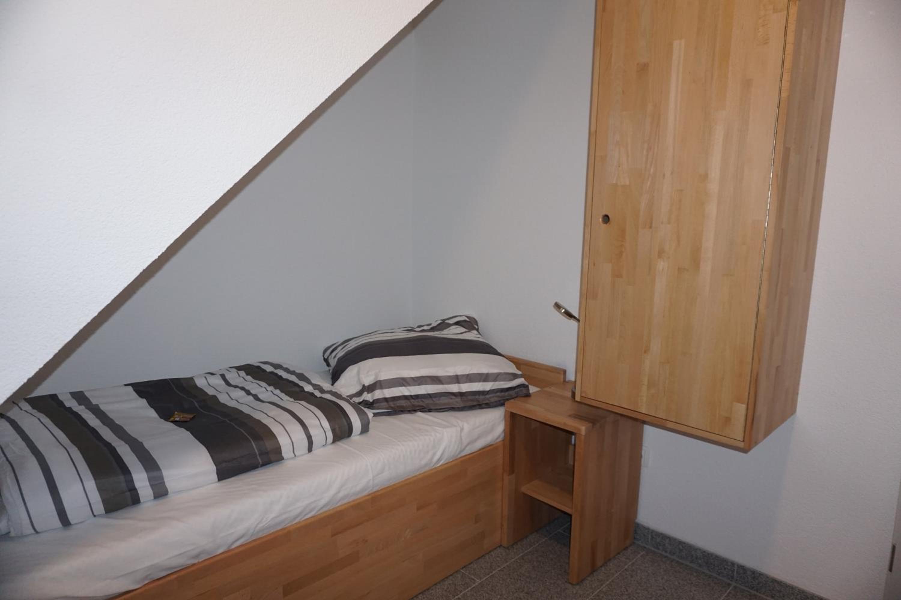 Standard Single Room with Shared Bathroom photo 1