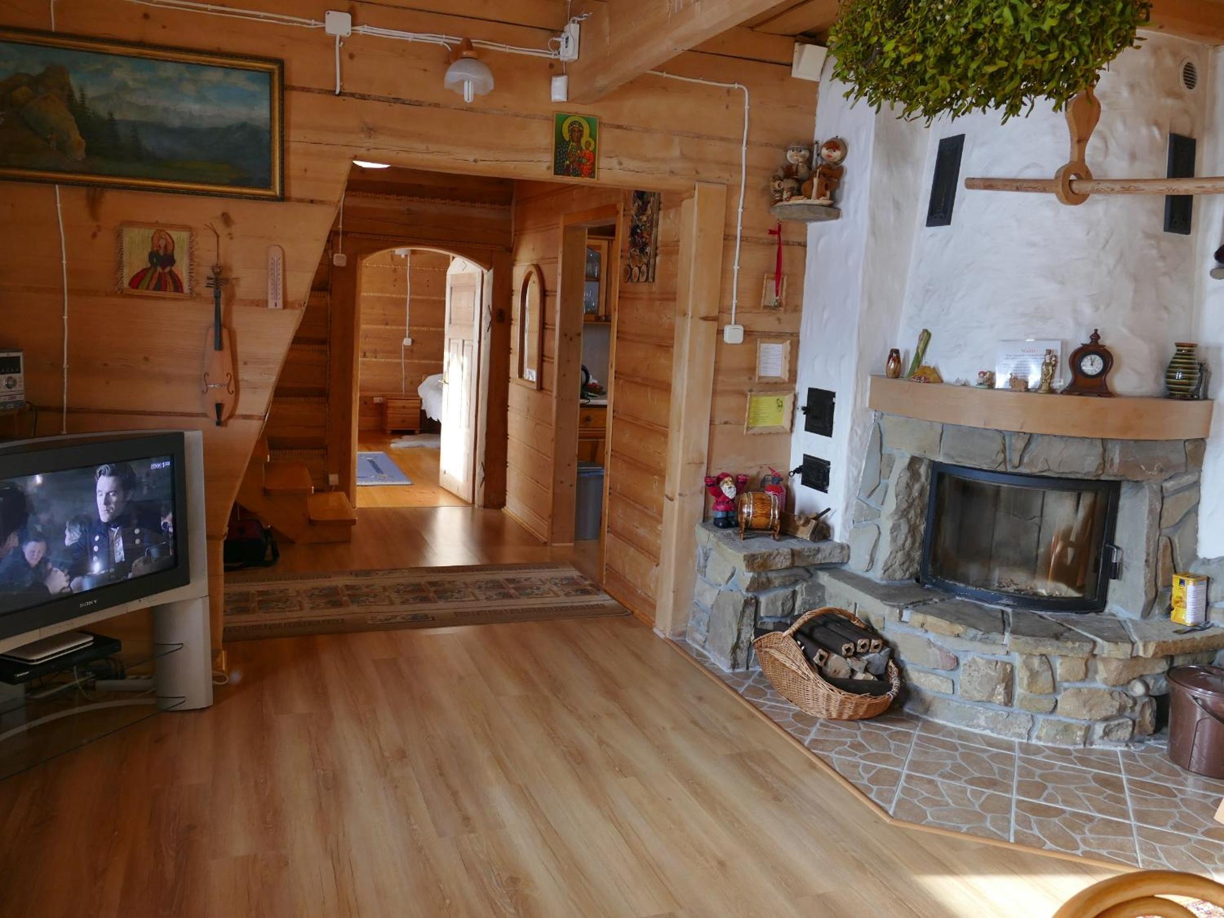Three-Bedroom House photo 2