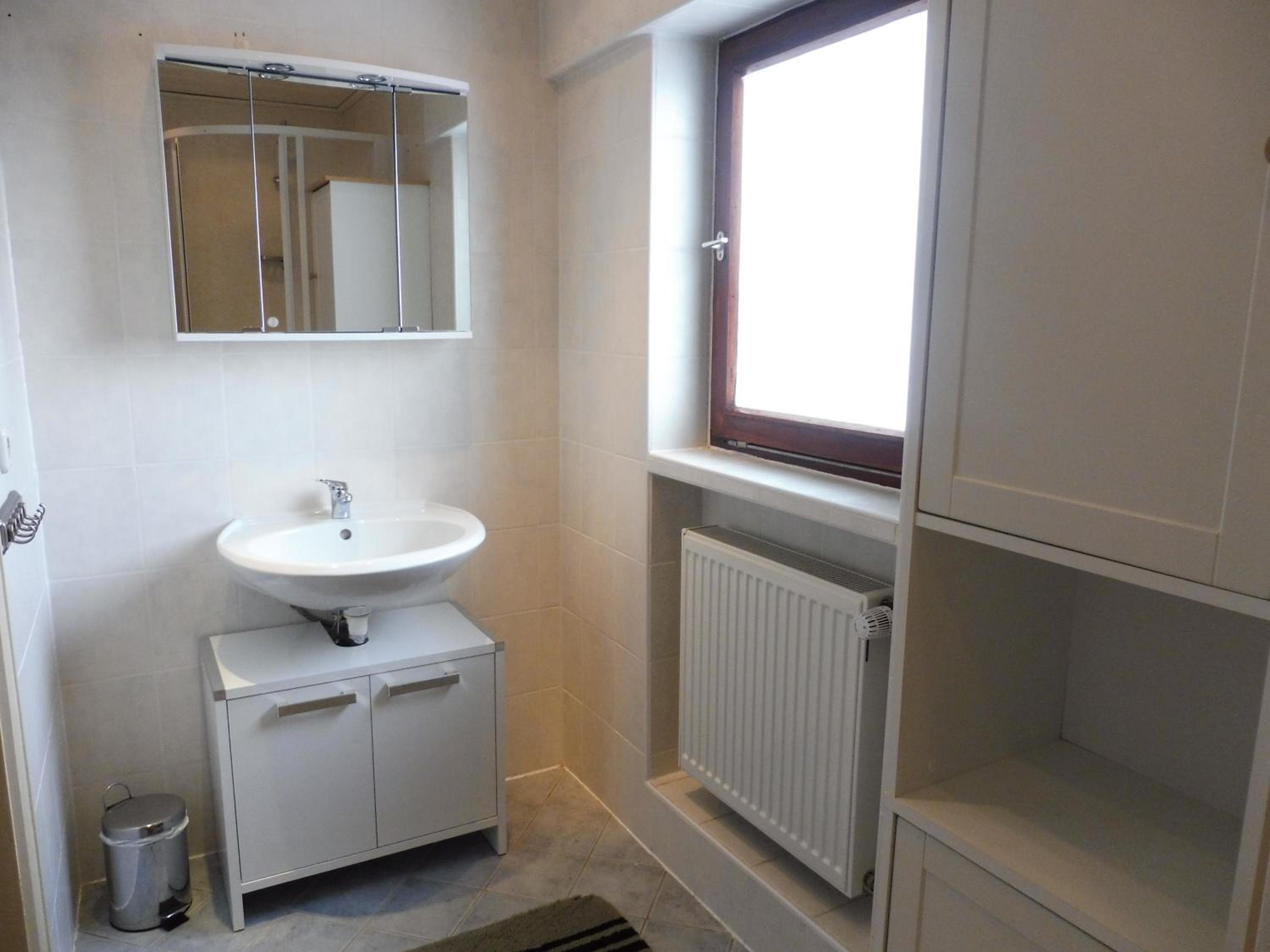 Quadruple Room with Private Bathroom photo 2