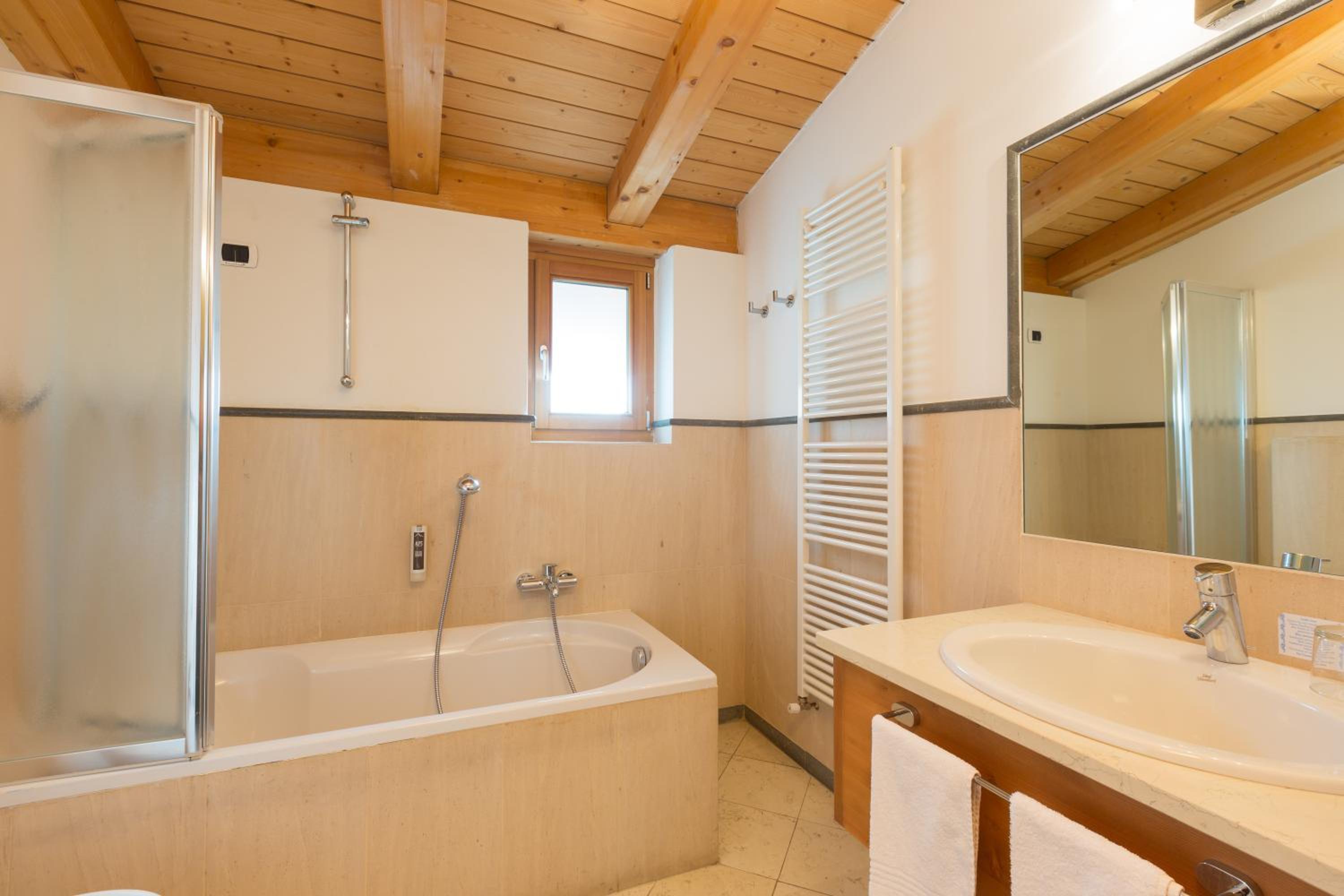 Superior Double Room - Photo 6